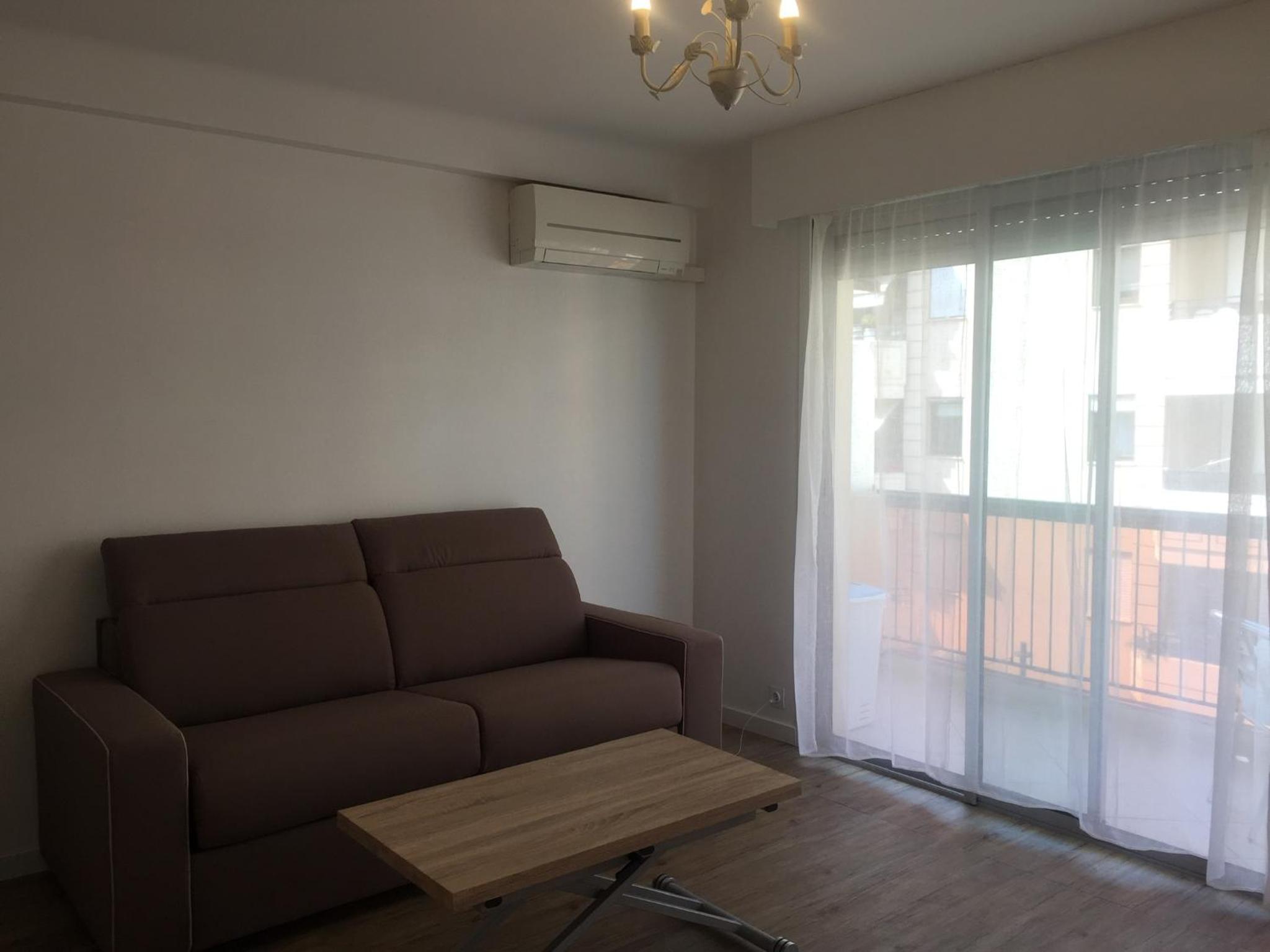 Studio with Balcony photo 1