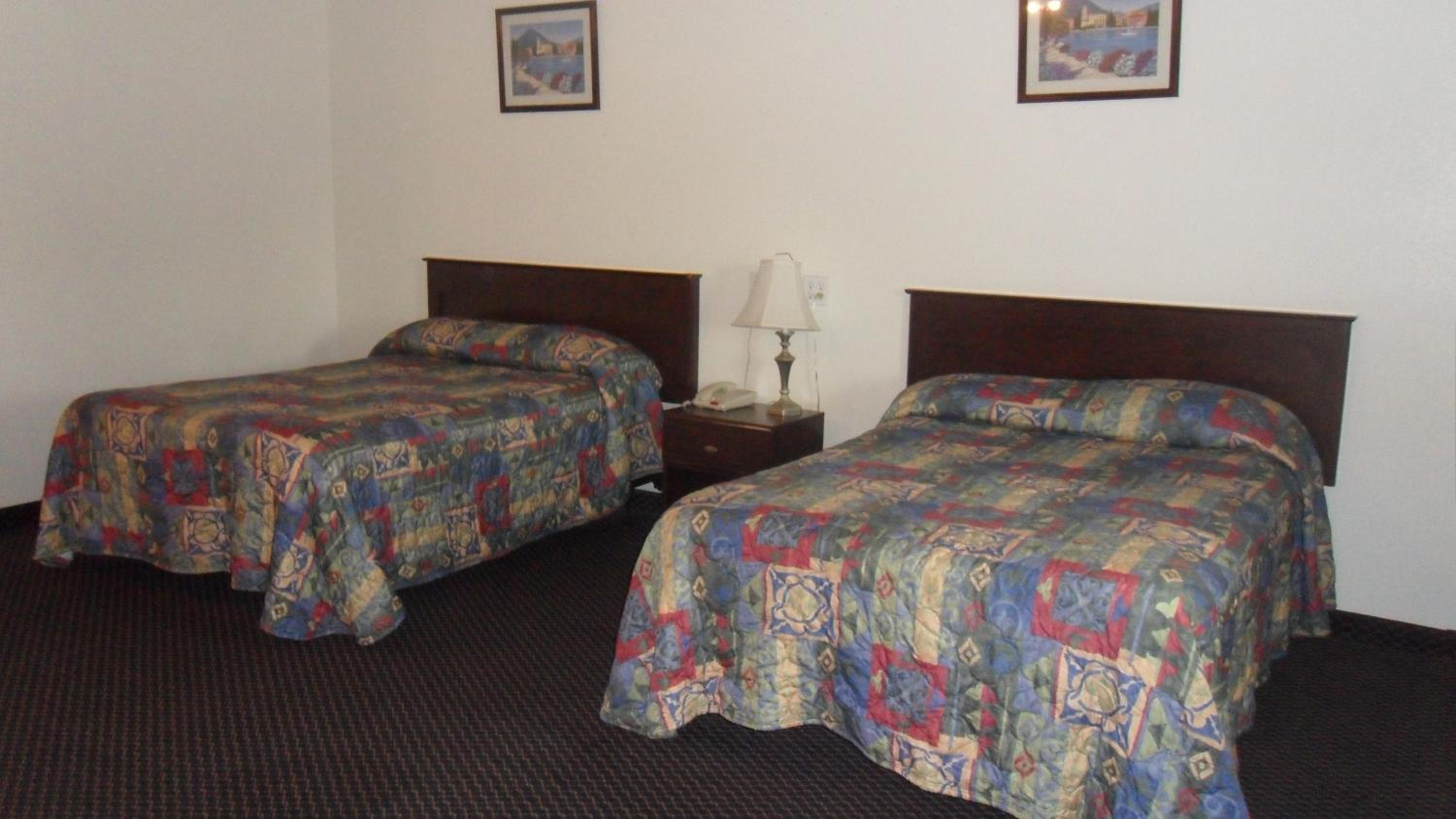 Double Room with Two Double Beds - Photo 6