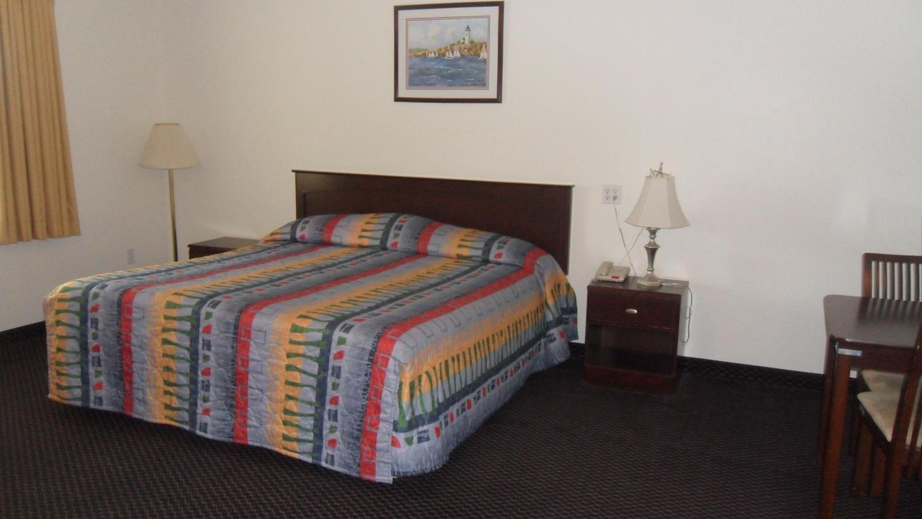 Deluxe King Room - Photo 2