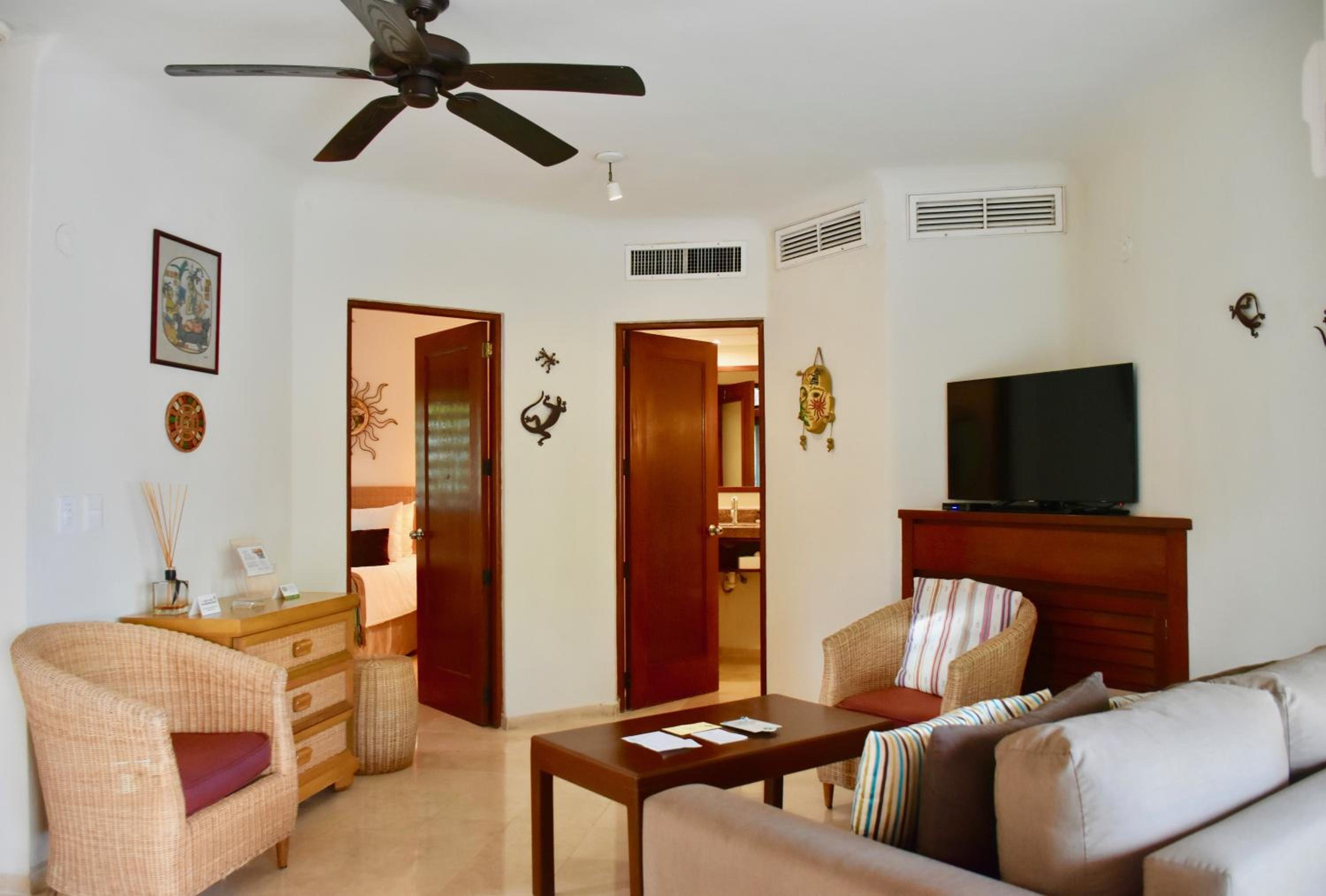 One-Bedroom Apartment - Photo 9