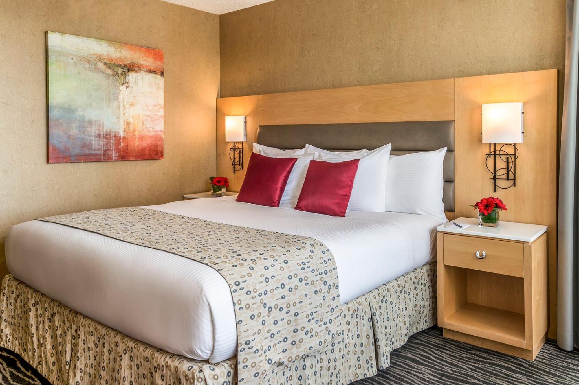 Executive King Room with City View - Photo 1