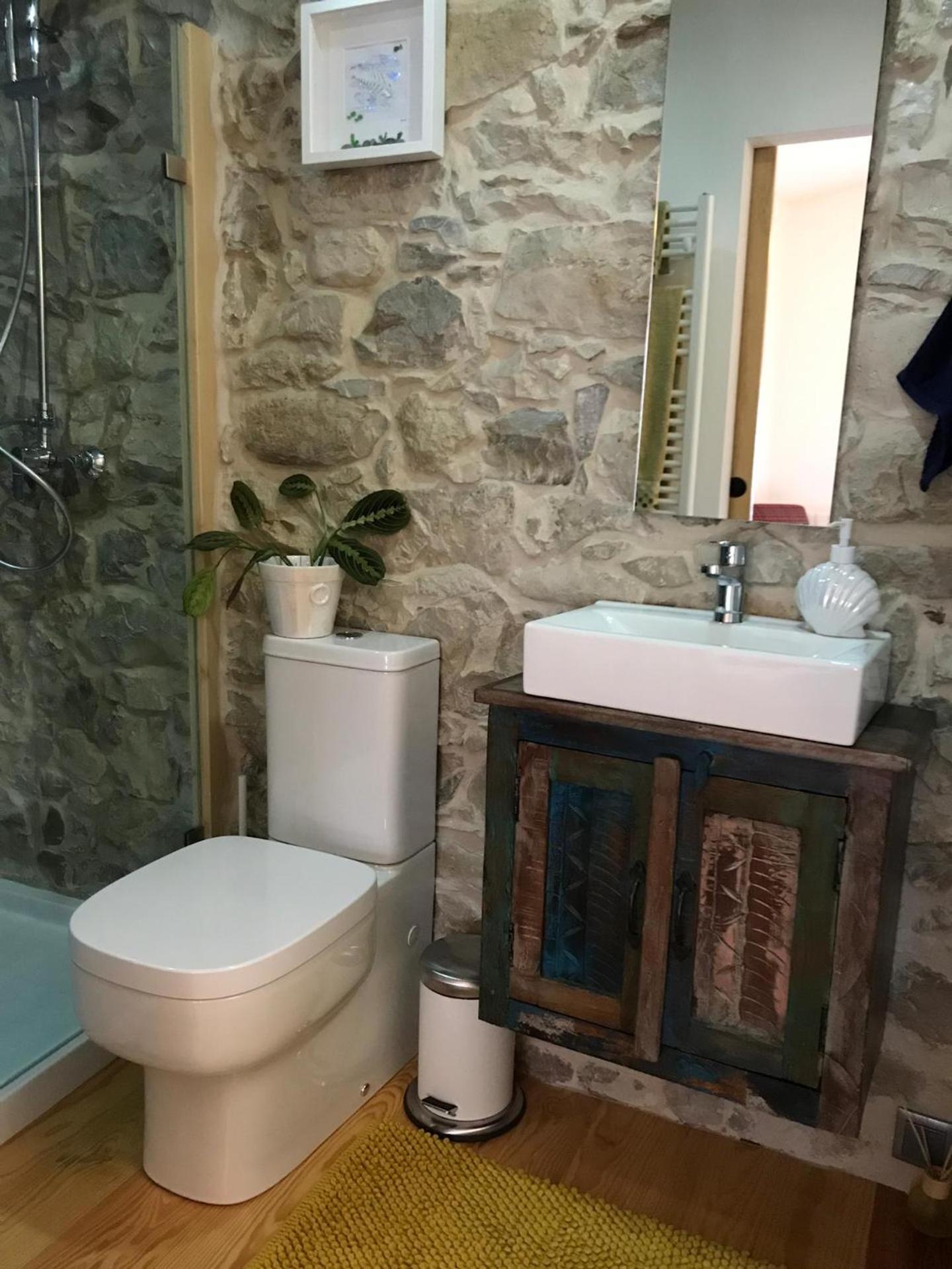 Family Room with Bathroom - Photo 9