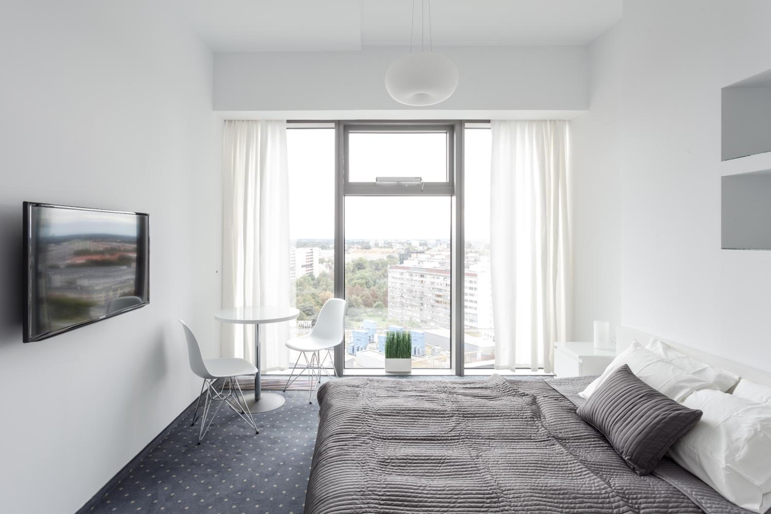 Apartment - Photo 21
