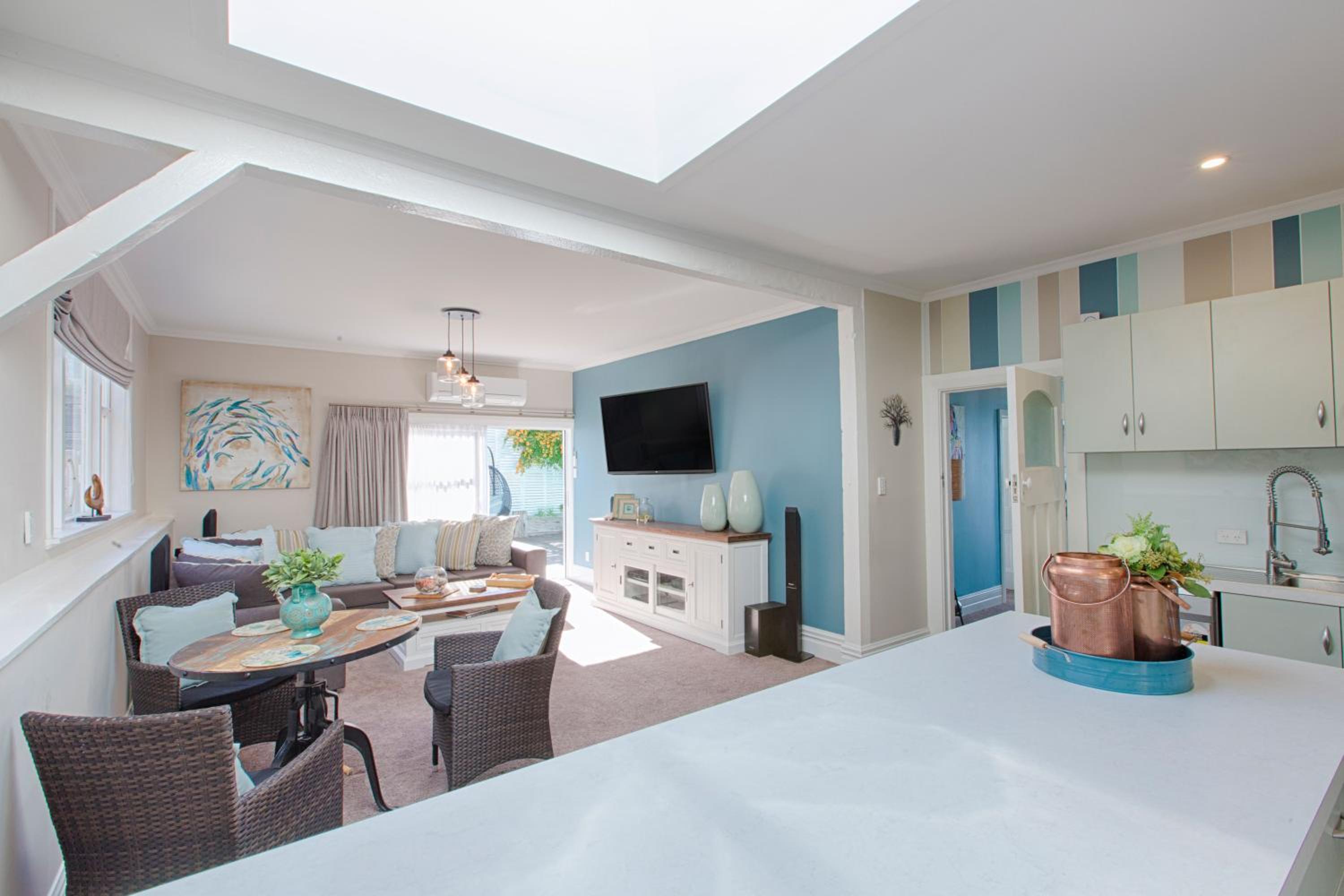 Three-Bedroom House - Photo 8