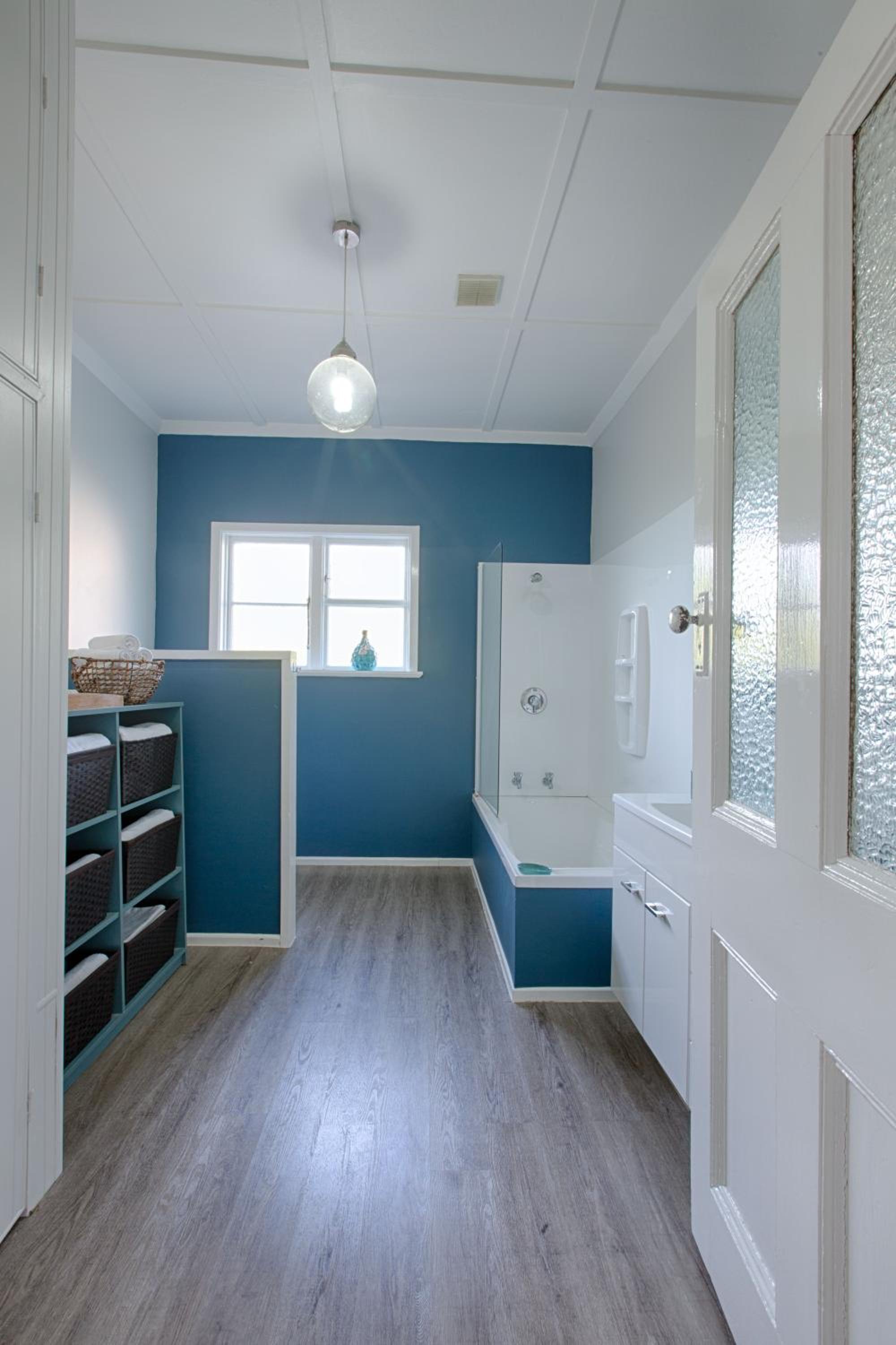 Three-Bedroom House - Photo 14