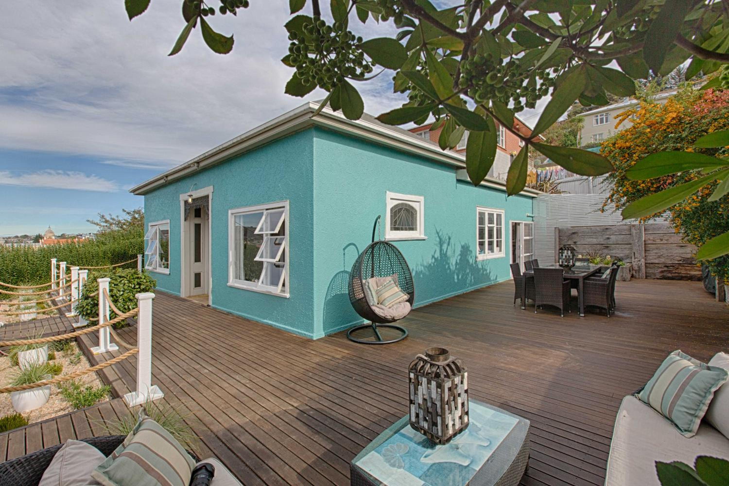 Three-Bedroom House - Photo 20