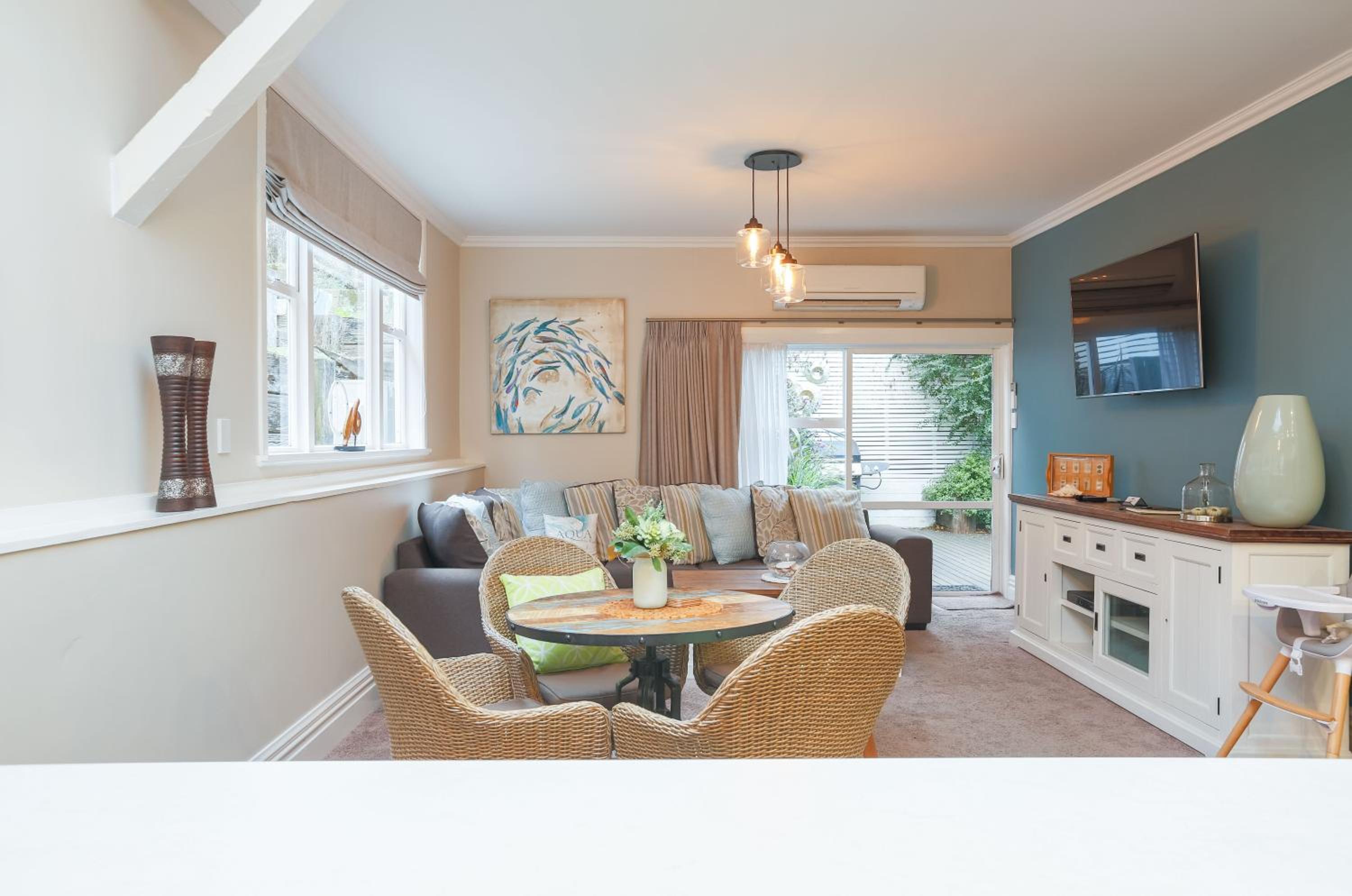 Three-Bedroom House - Photo 22
