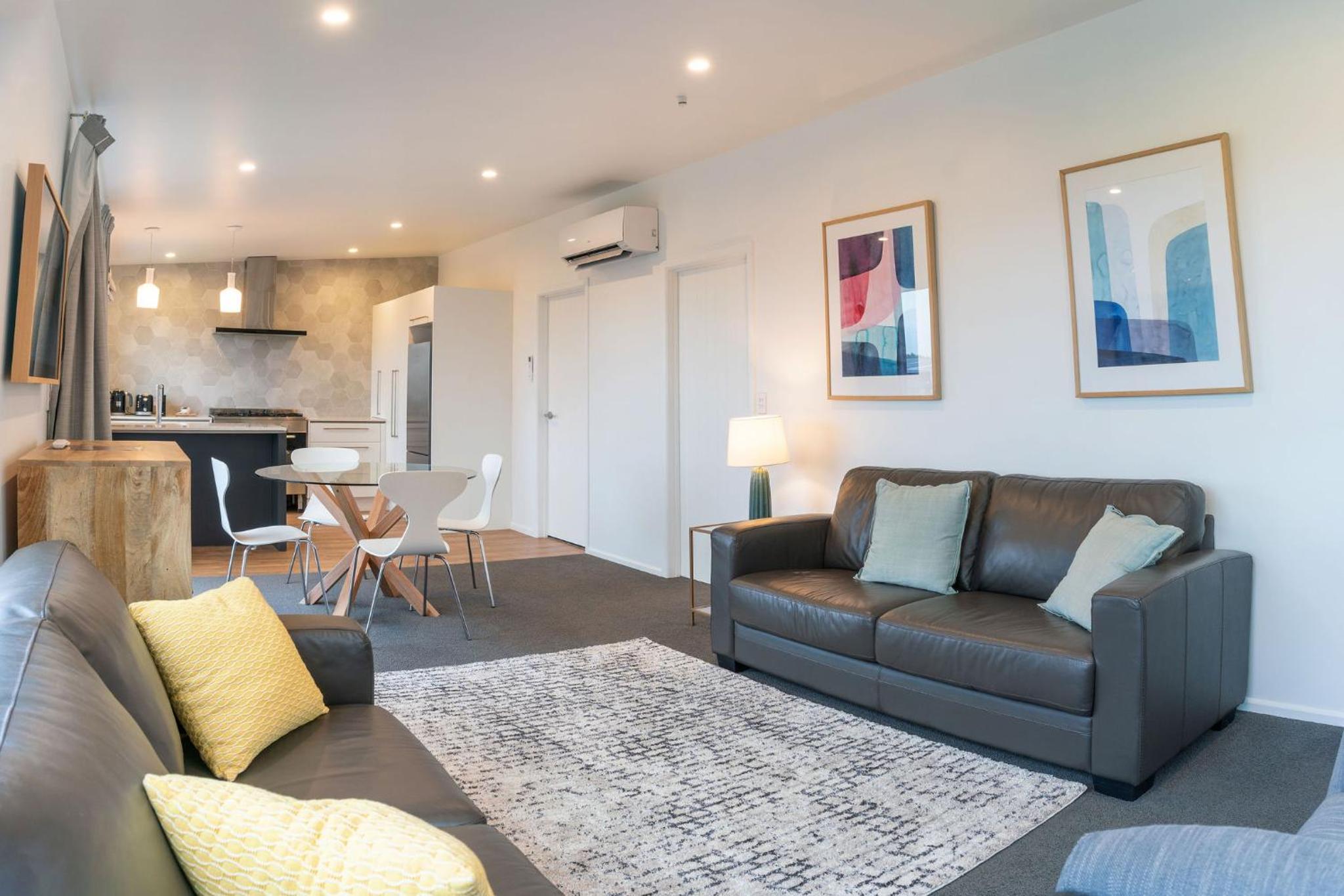 Two-Bedroom House - Photo 1
