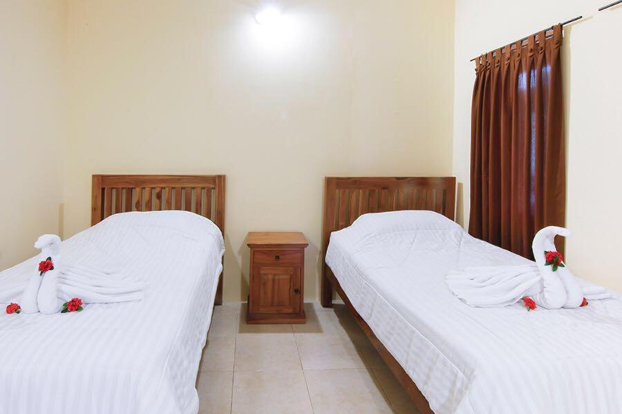 Deluxe Double or Twin Room with Pool View photo 3
