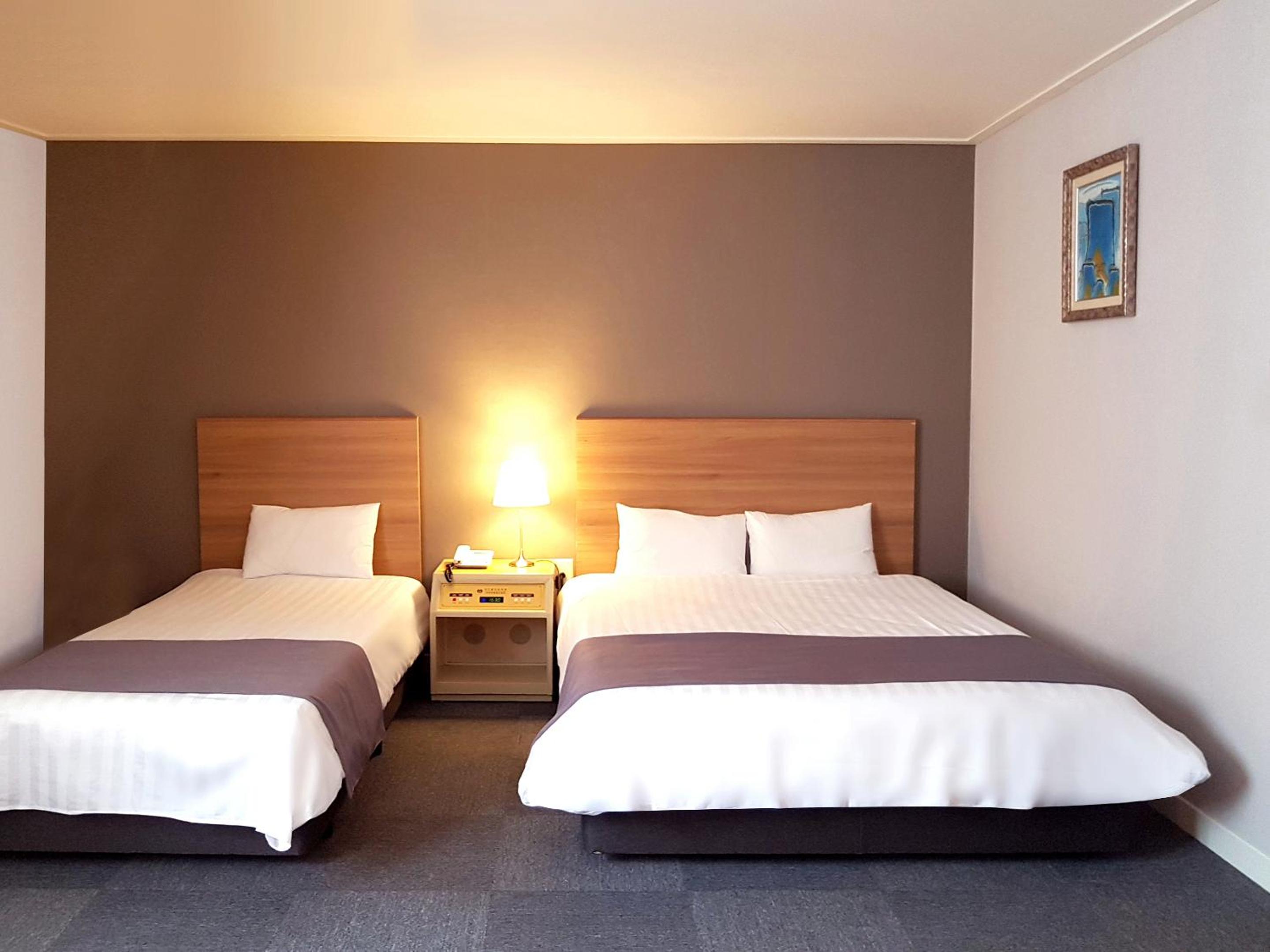 Suite - Photo 5