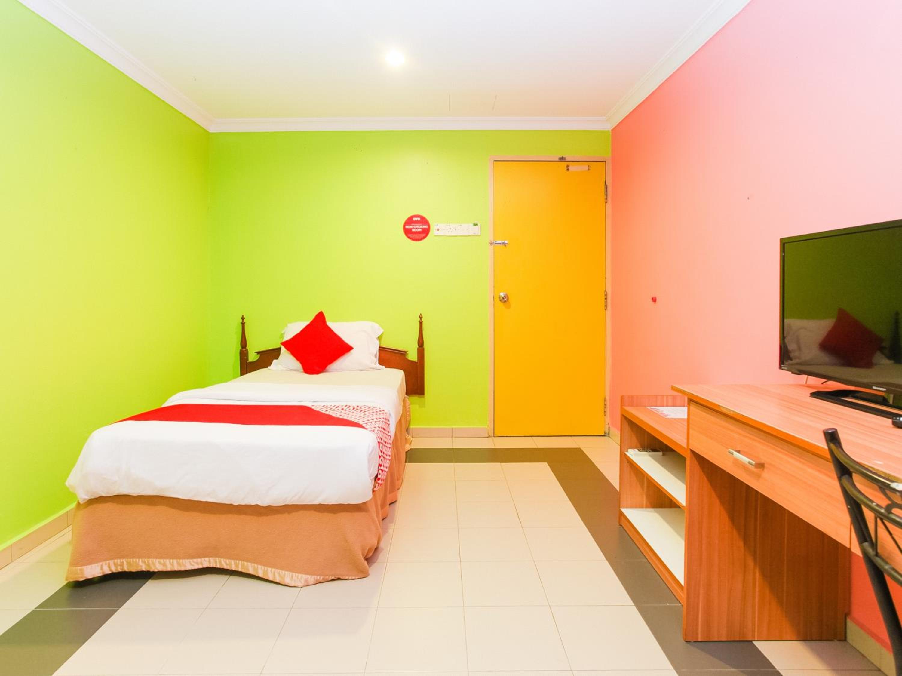 Standard Single Room - Photo 1