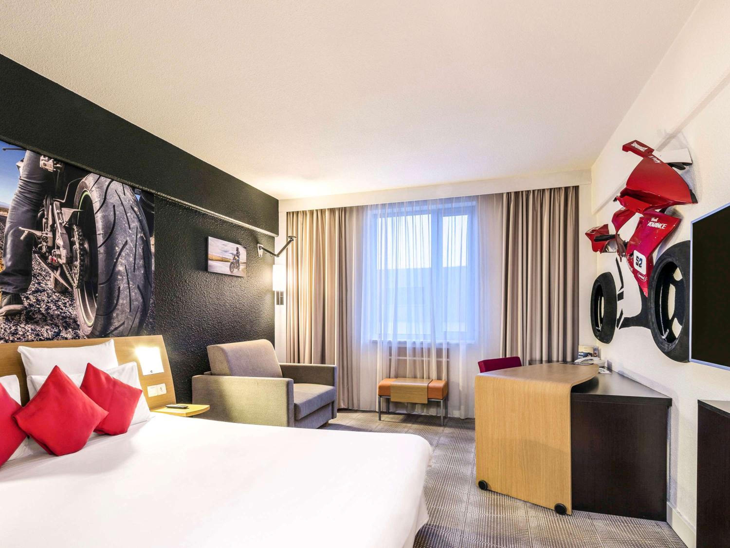 Standard Queen Room