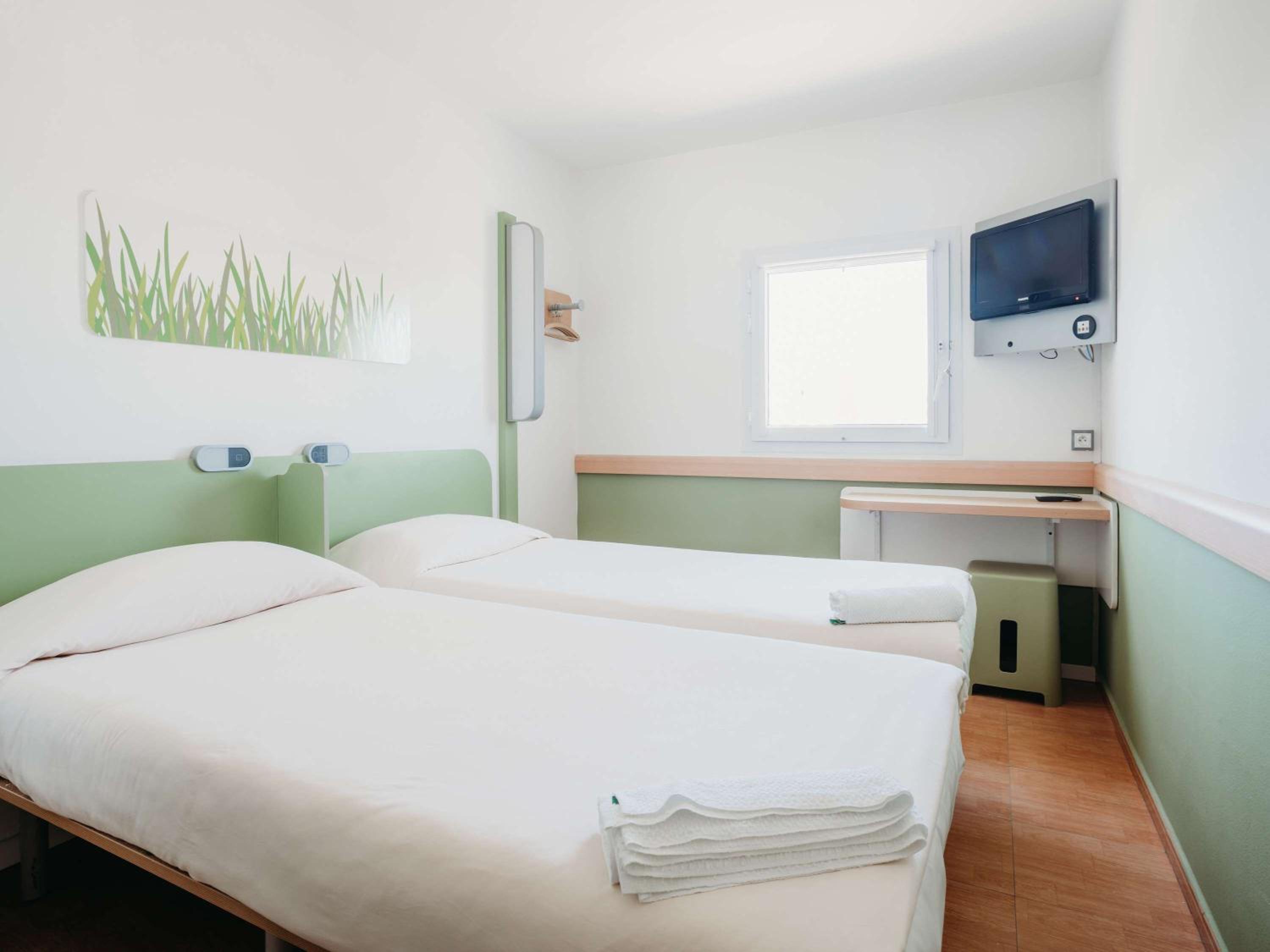 Standard Twin Room photo 1