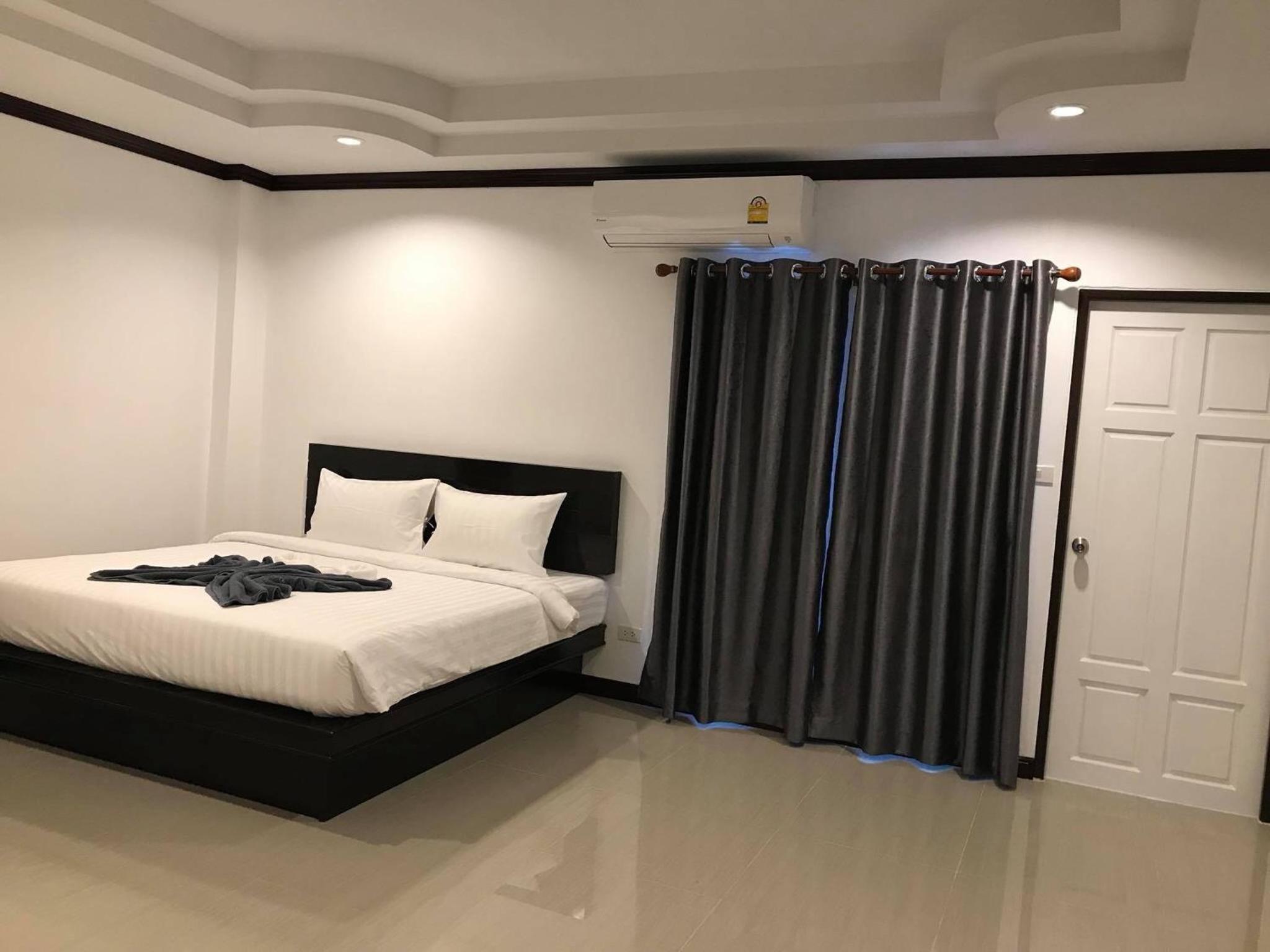 Double Room with Terrace - Photo 9
