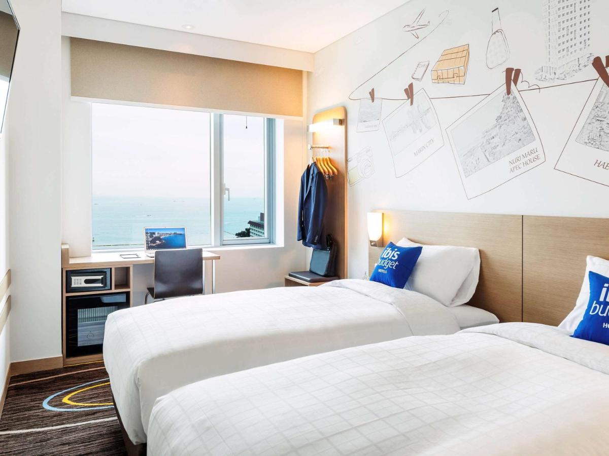 Standard Twin Room with Ocean View photo 2