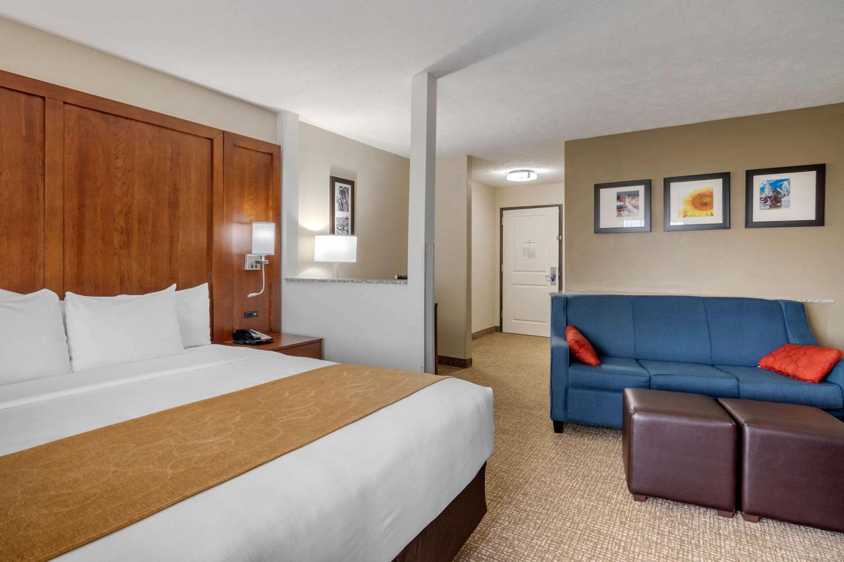 Executive King Suite - Photo 1