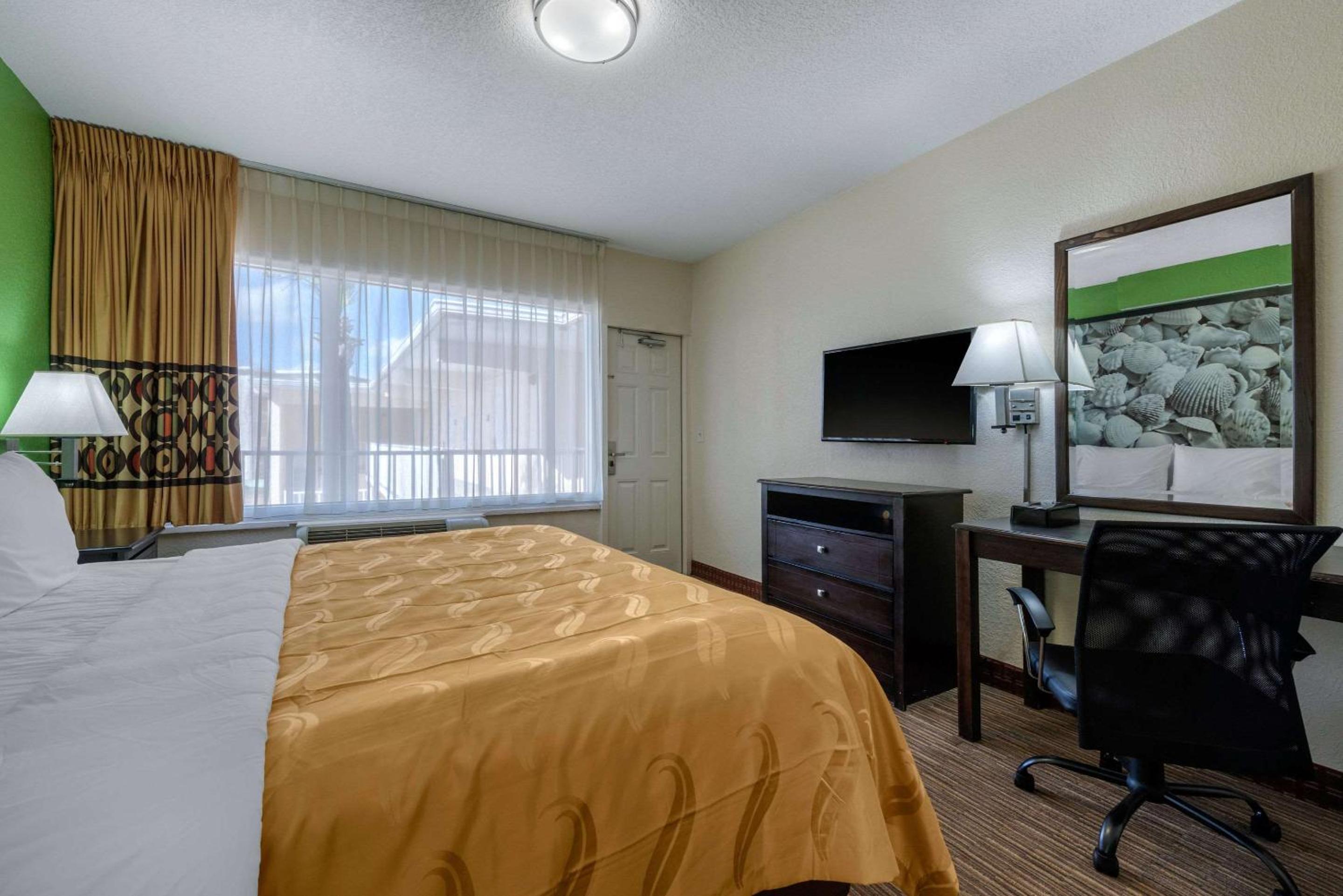 King Room with Ocean View - Photo 5