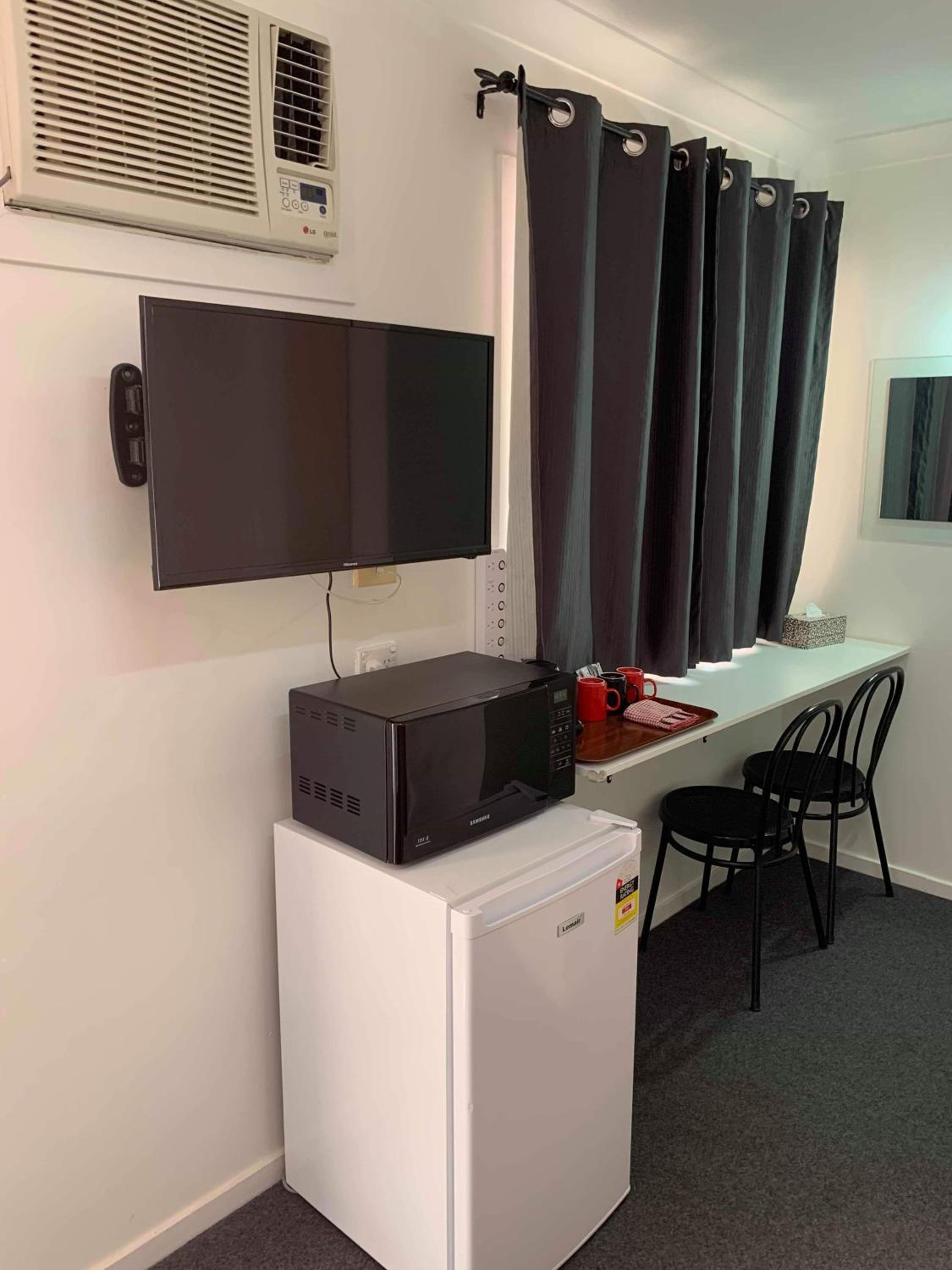 Double or Twin Room with Private Bathroom photo 1