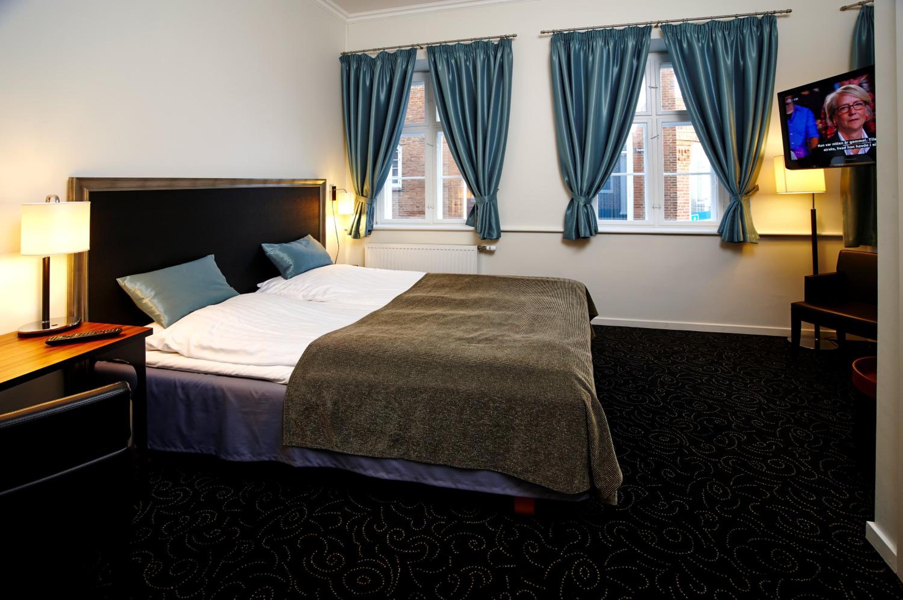 Double Room - Main Building