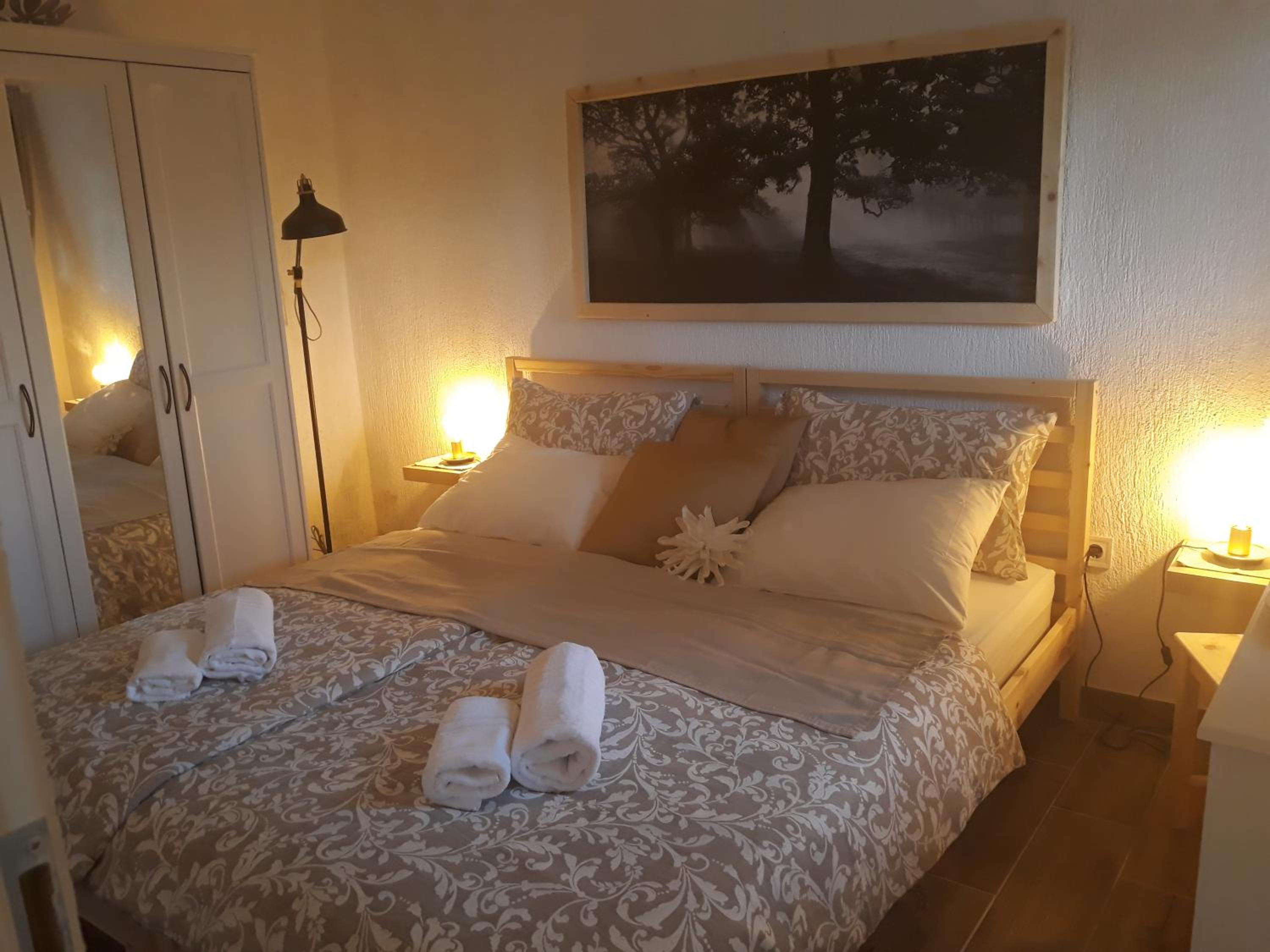 Apartment with Terrace - Photo 8