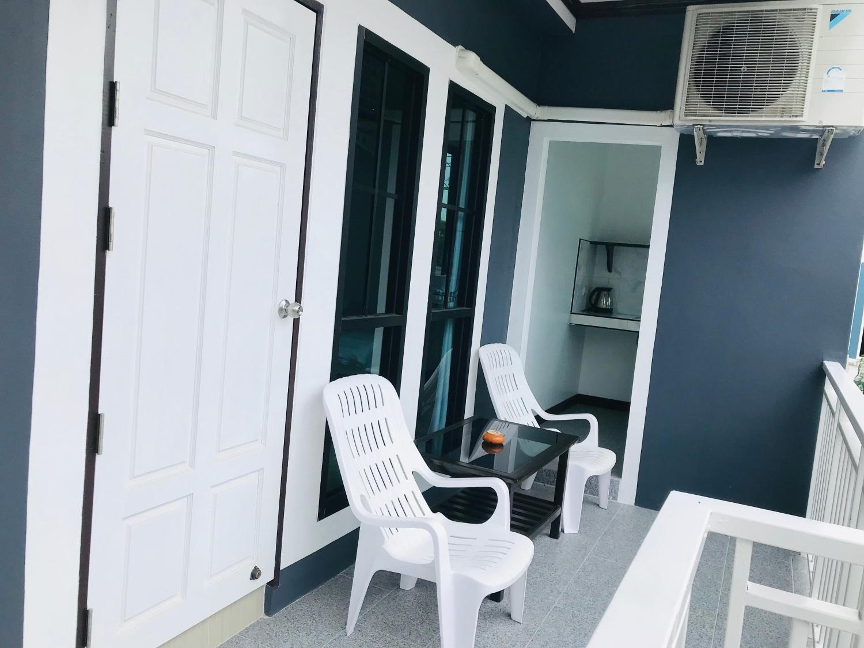 Double Room with Terrace - Photo 8