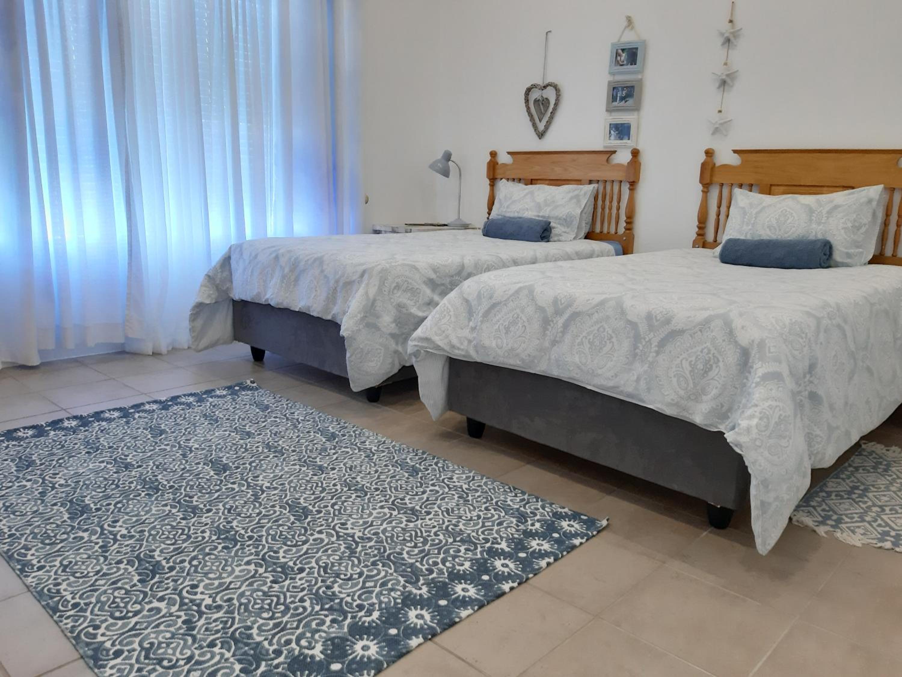 Two-Bedroom Apartment - Photo 31