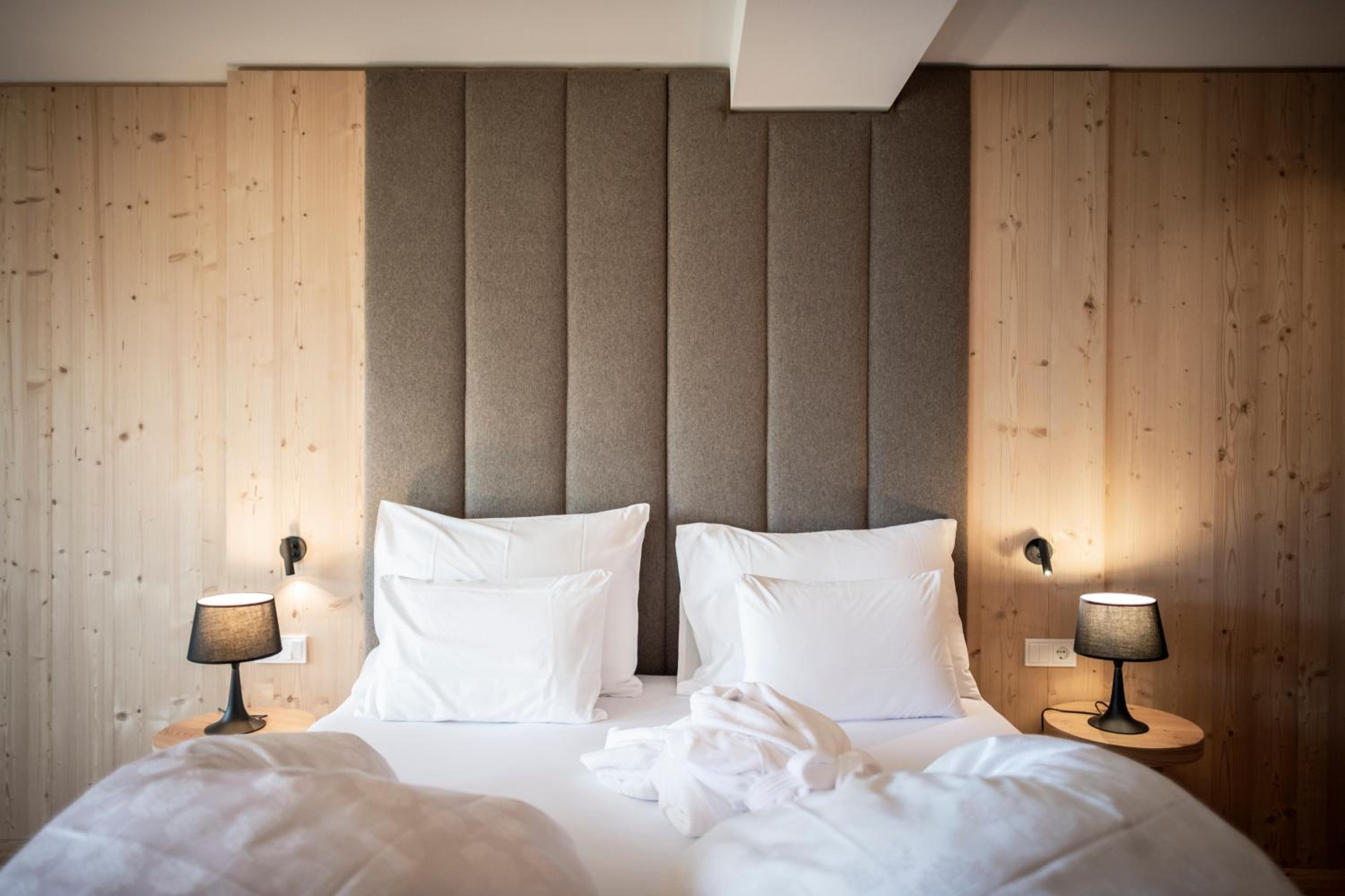 Junior Suite with Mountain View - Photo 18