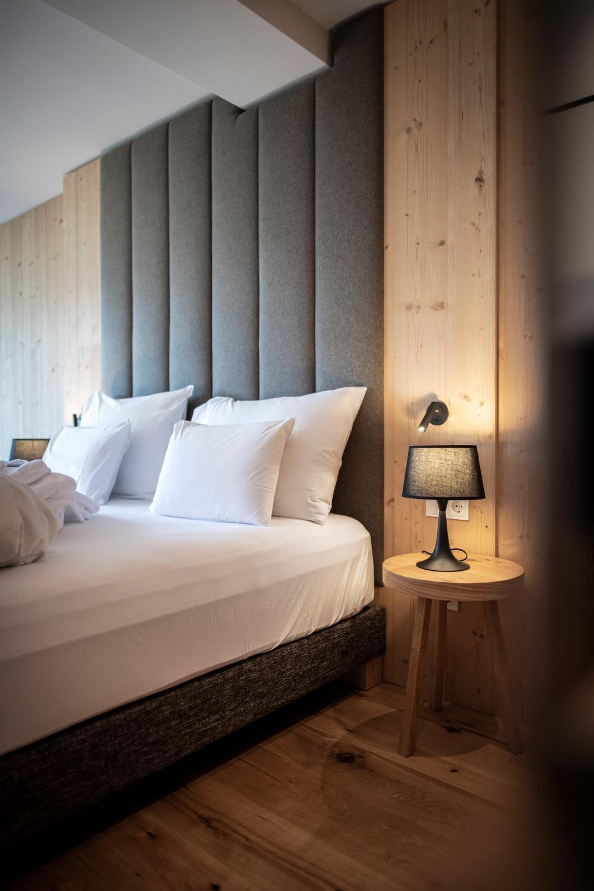 Junior Suite with Mountain View - Photo 19