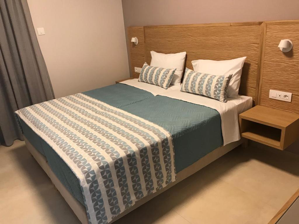 Standard Double Room - Photo 7