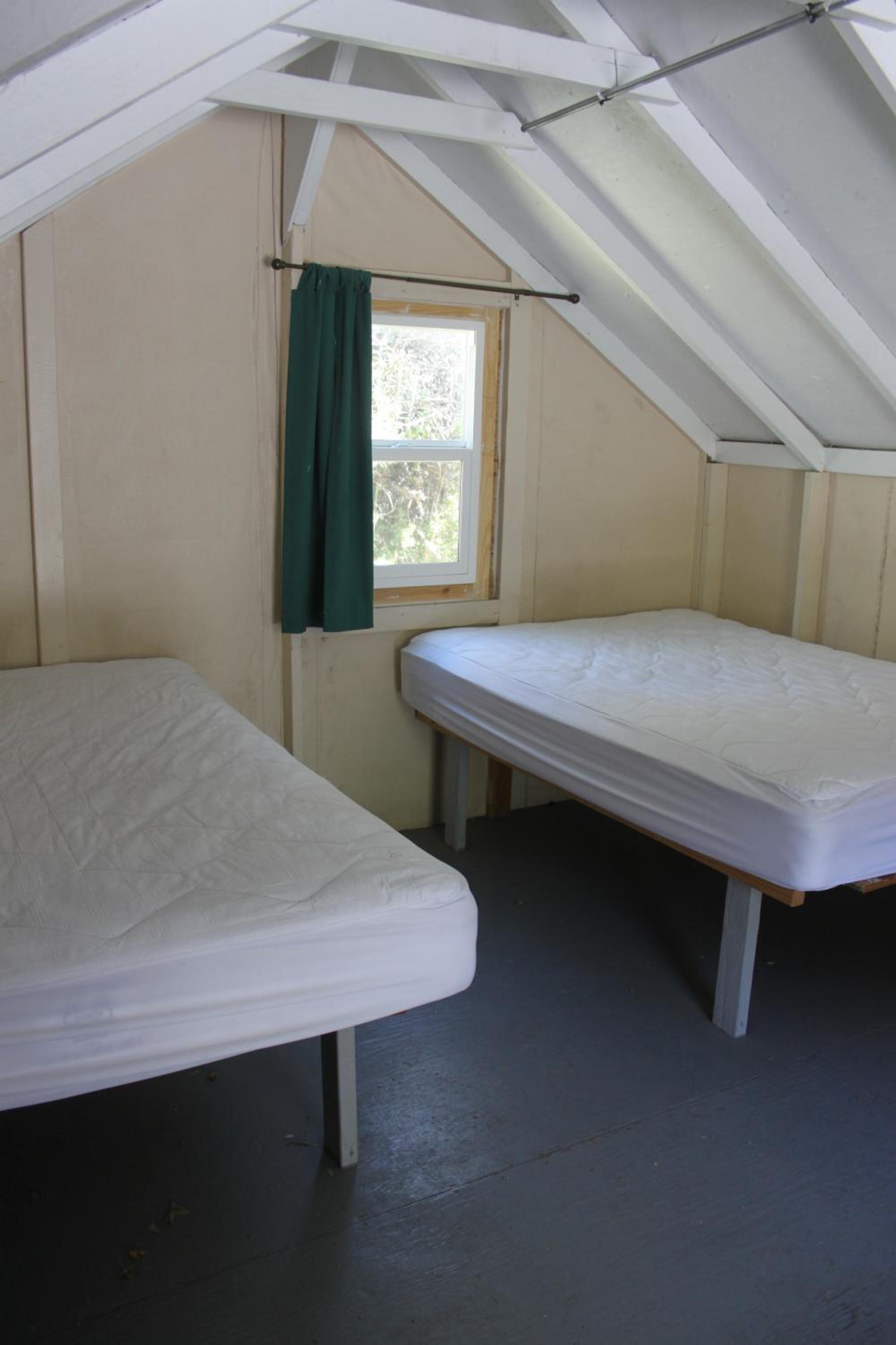 Tent (4 Adults) photo 1