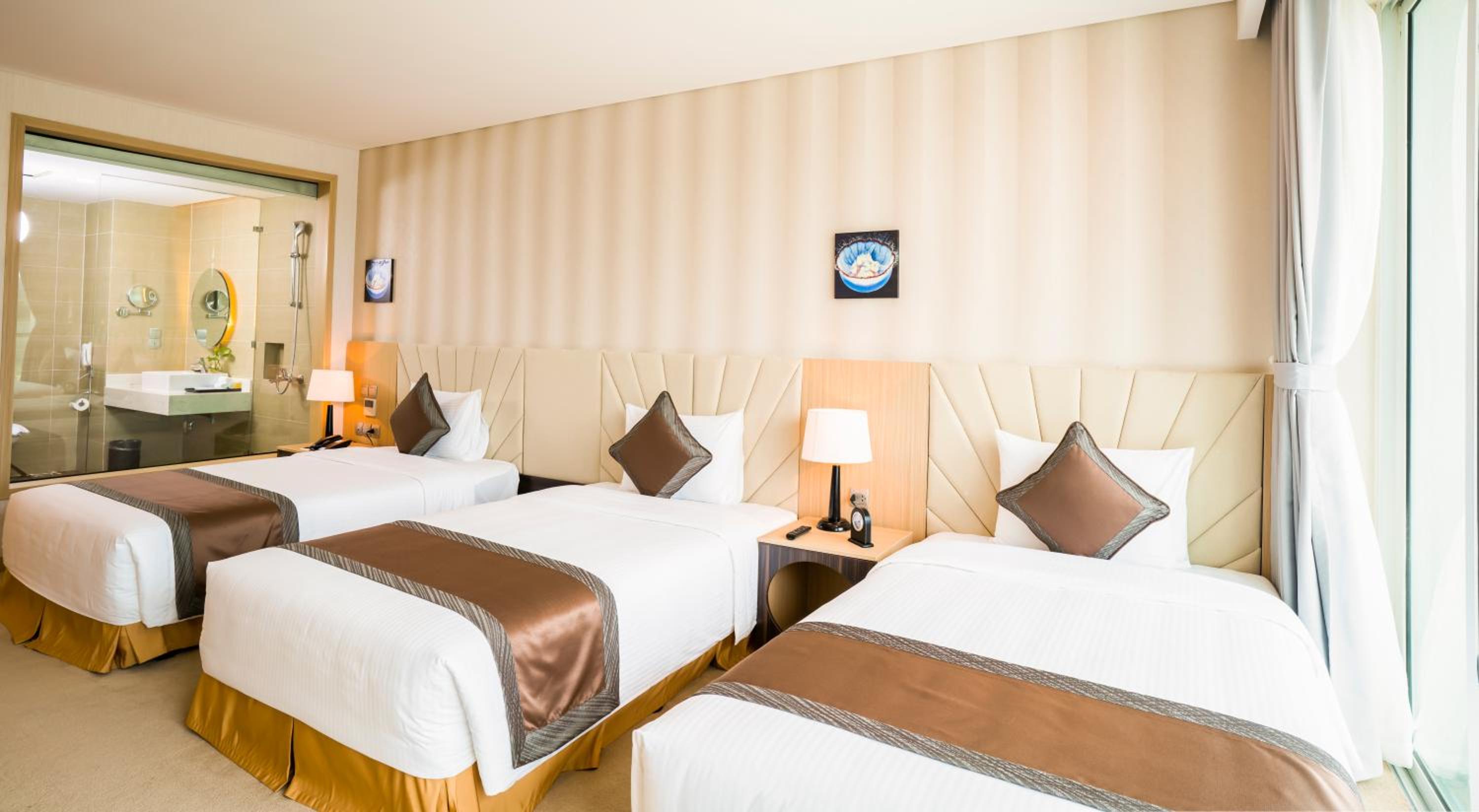 Deluxe Triple Room