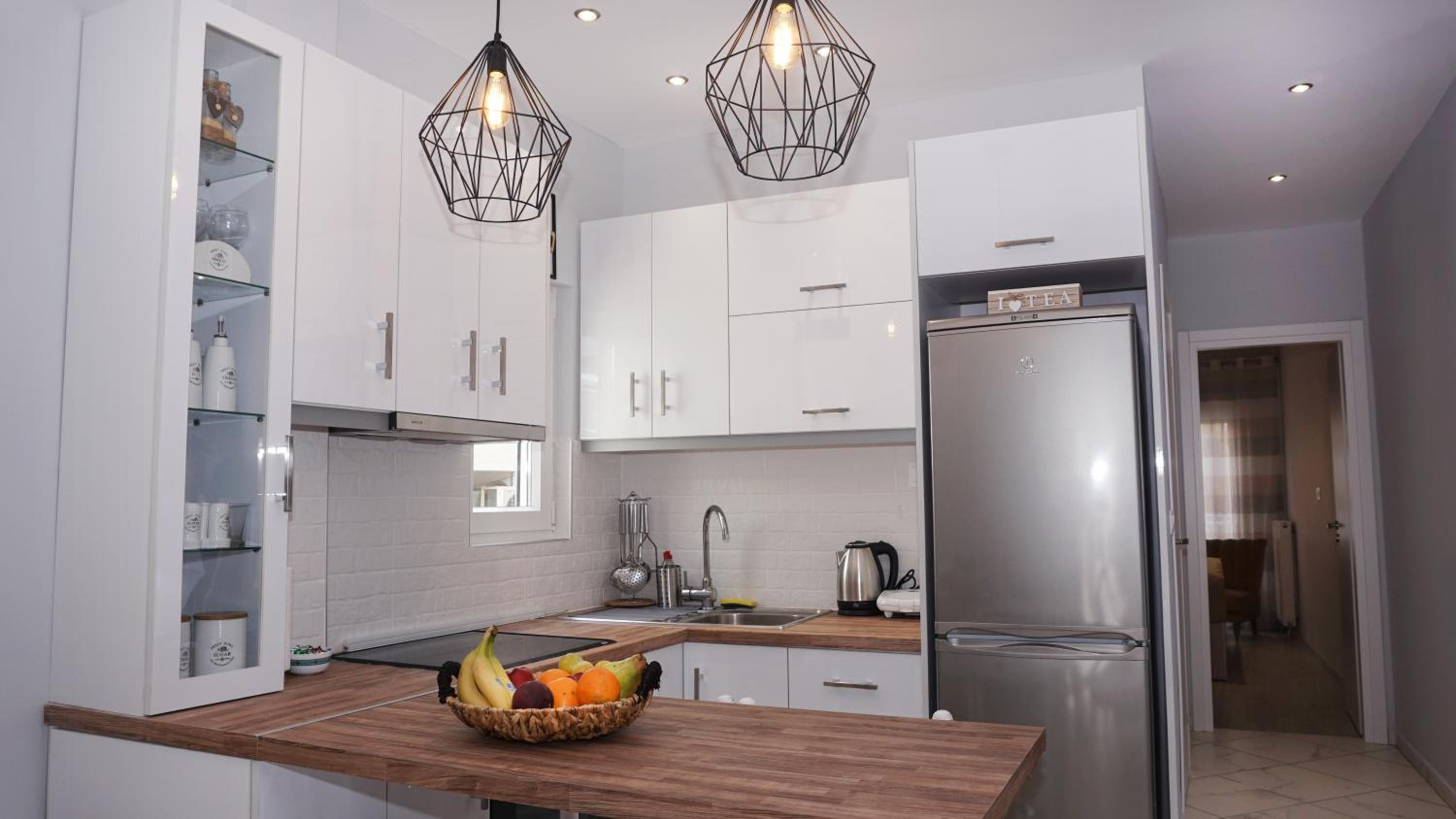 One-Bedroom Apartment - Photo 9