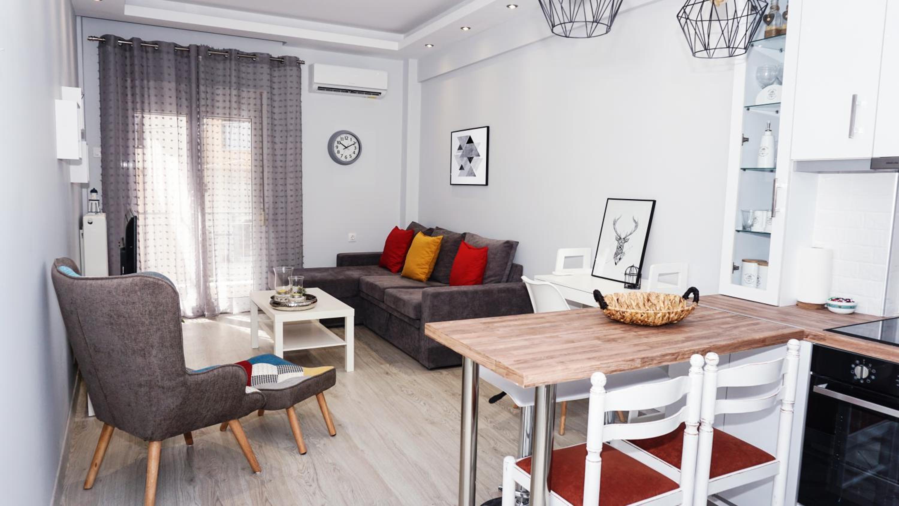 One-Bedroom Apartment - Photo 13