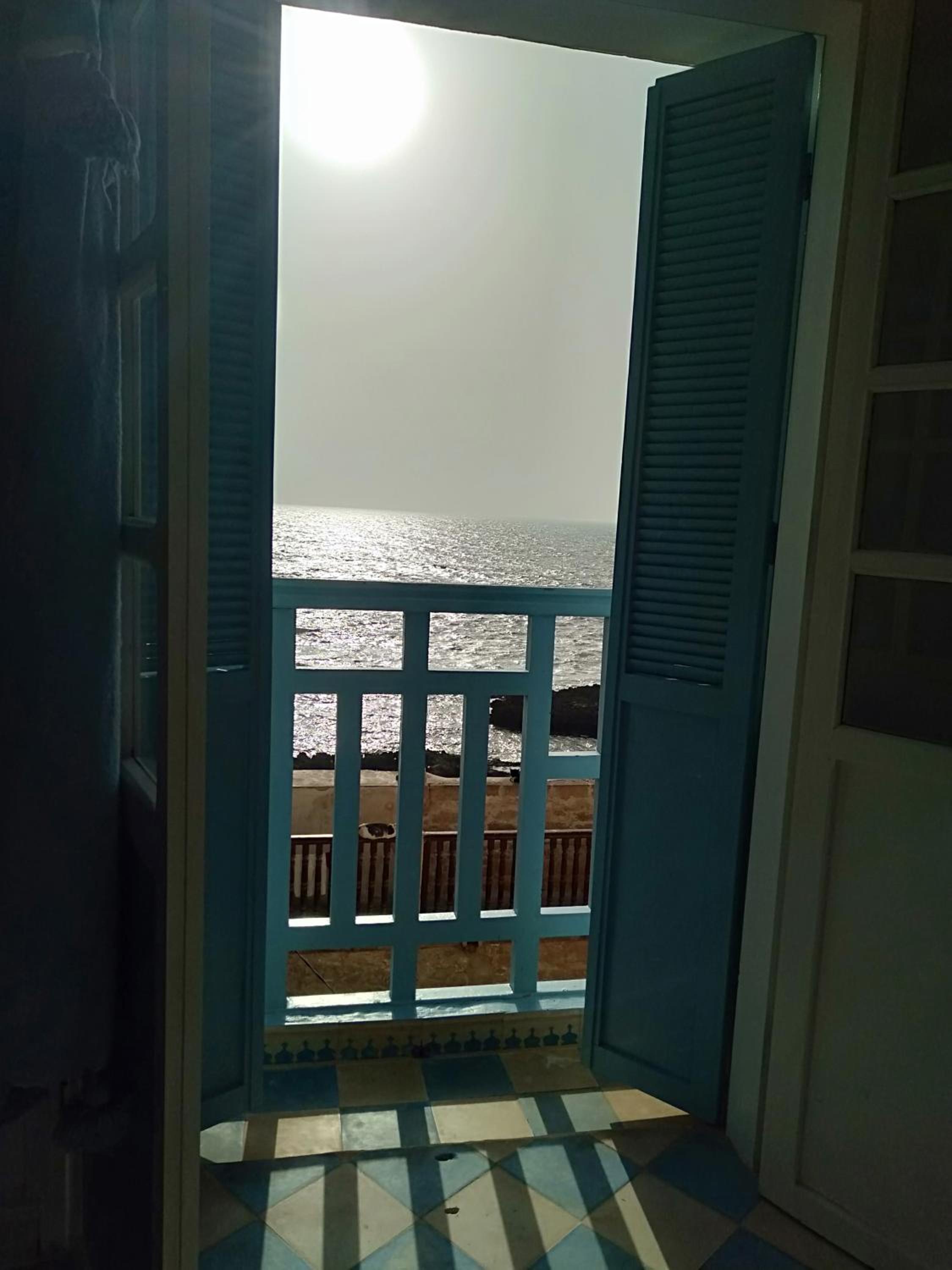 Apartment with Sea View - Photo 15