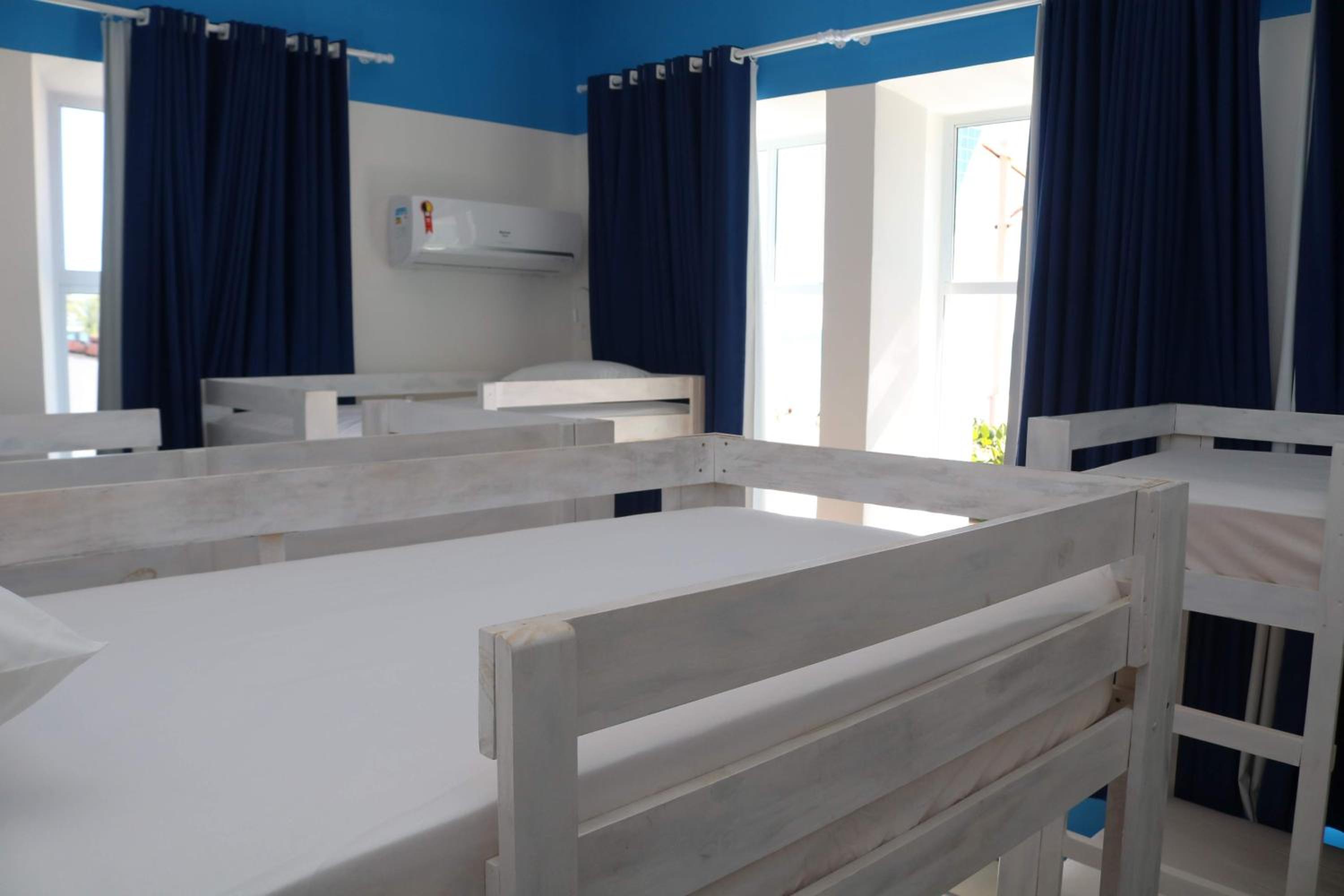 Bed in 8-Bed Mixed Dormitory Room photo 1