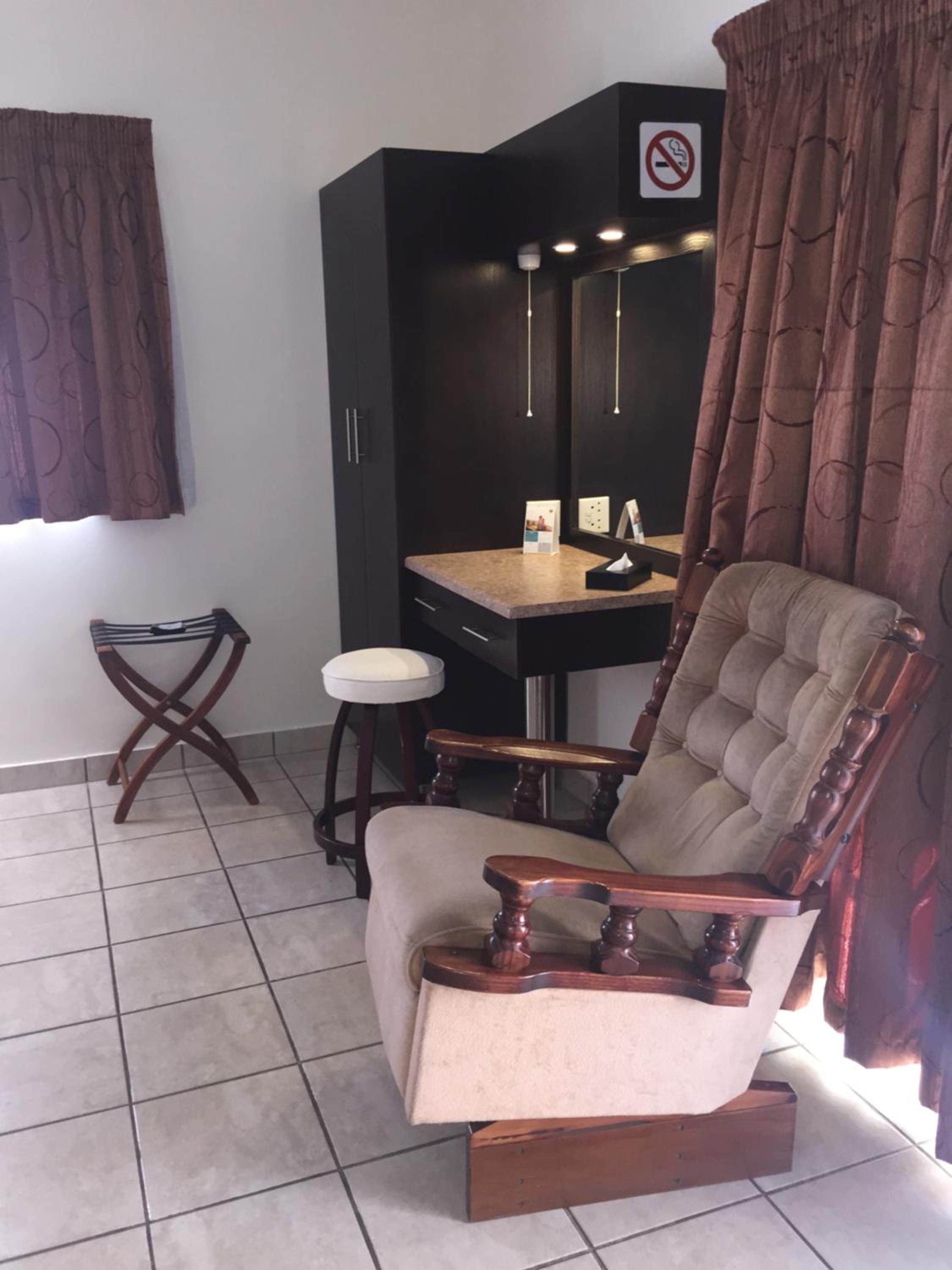 Family Room photo 1