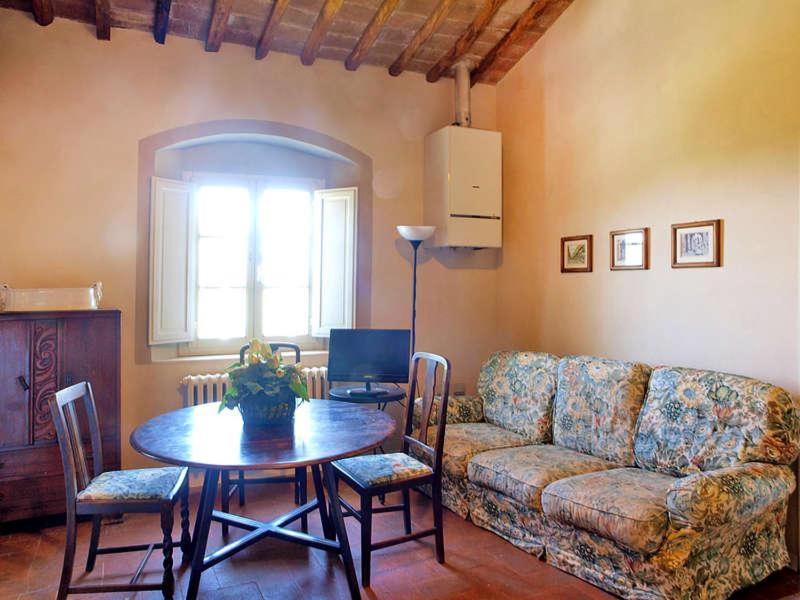 Two-Bedroom House photo 3