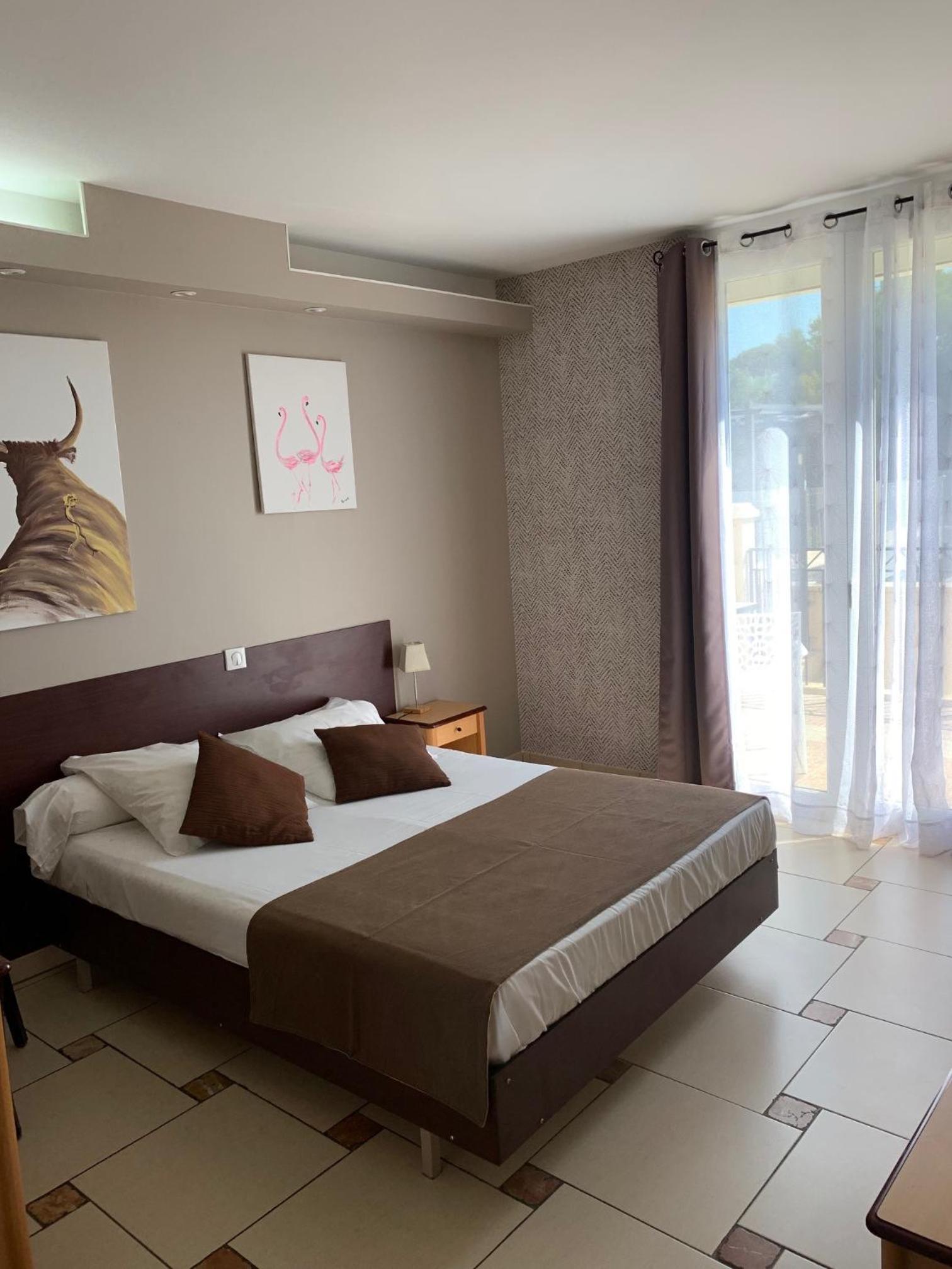 Double or Twin Room - Photo 1