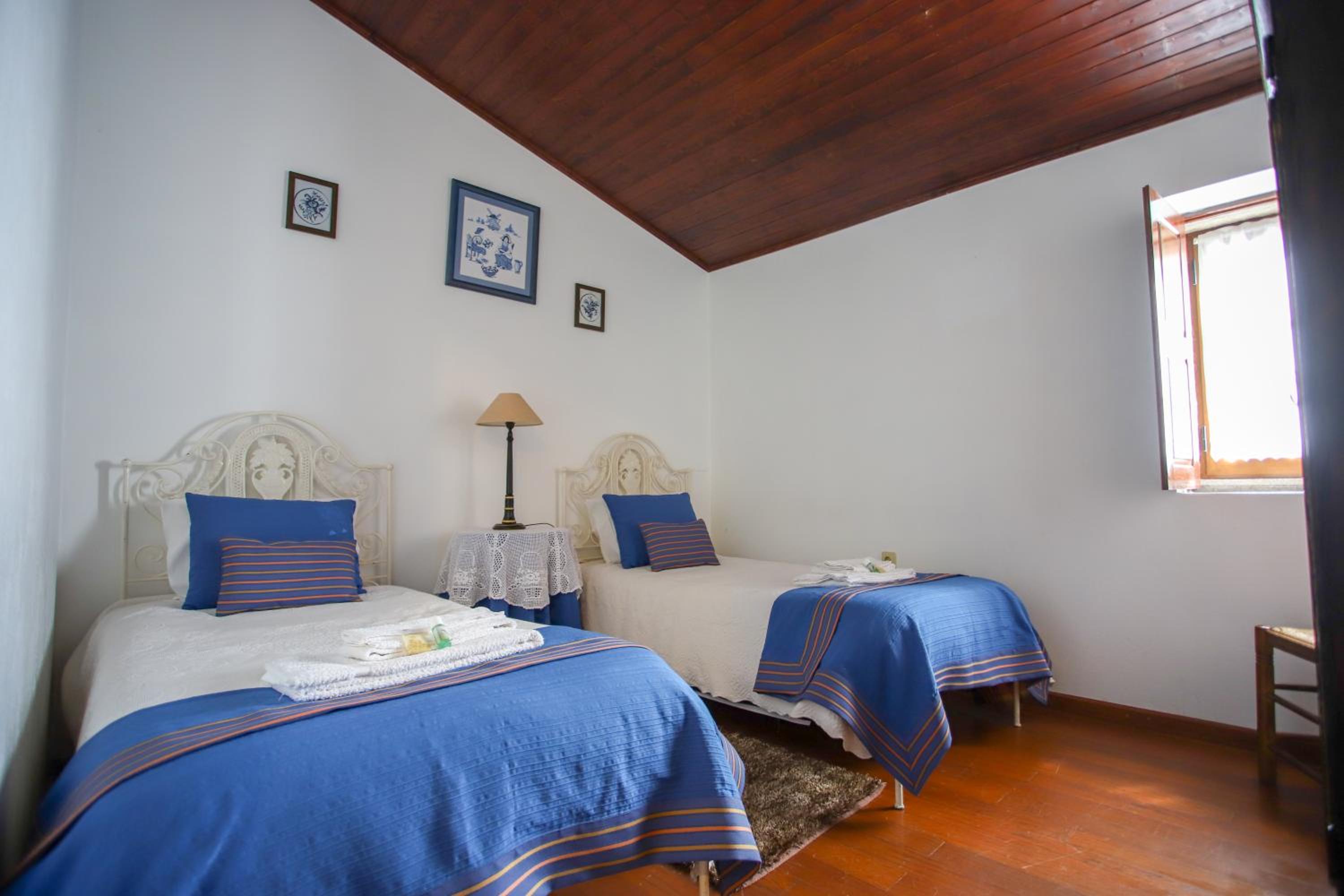 Double Room - Photo 2