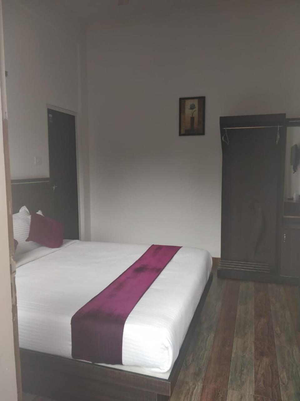 Queen Room - Photo 1