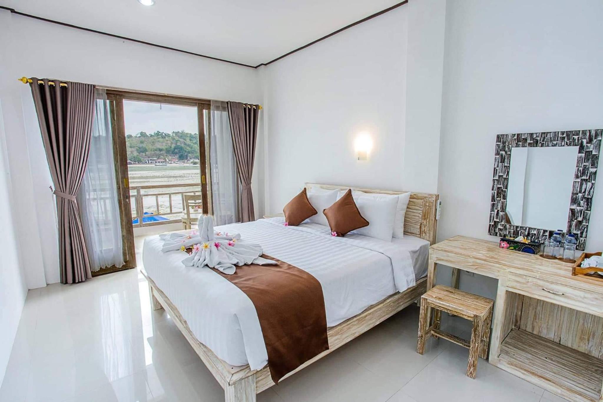 Four-Bedroom Villa with Private Pool - Photo 7