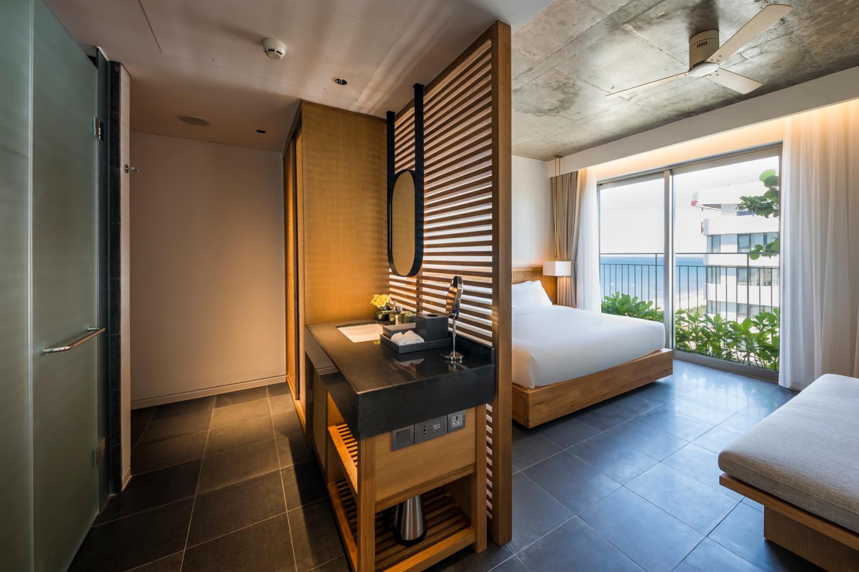 Two-Bedroom Apartment with Balcony - Photo 8