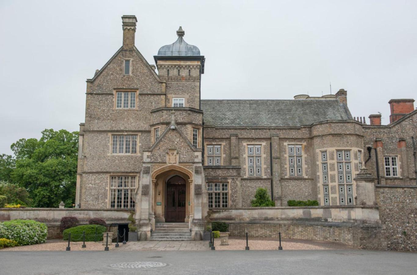 Horsley Tower - Family Room - Photo 6