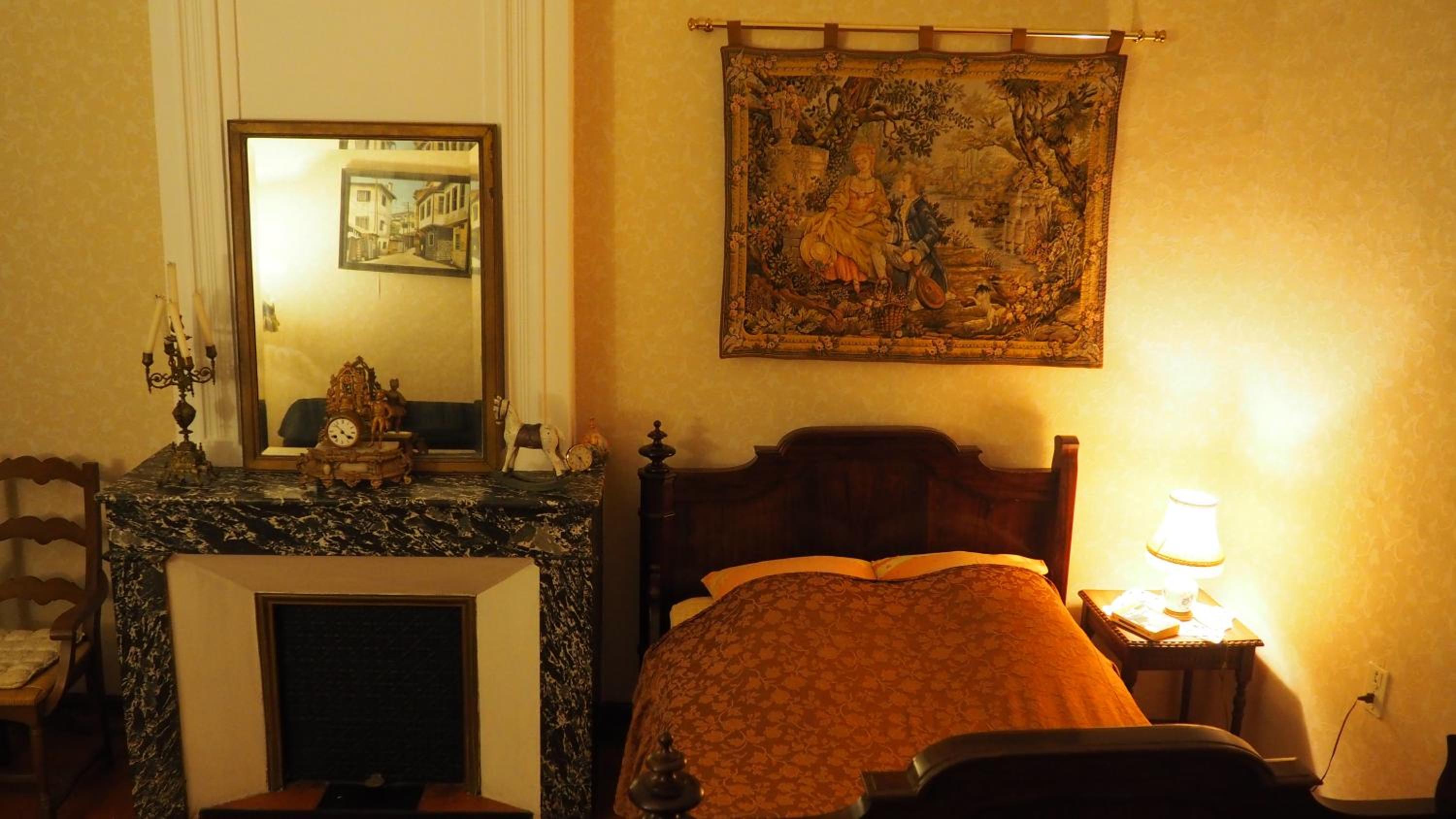 Large Double Room photo 3