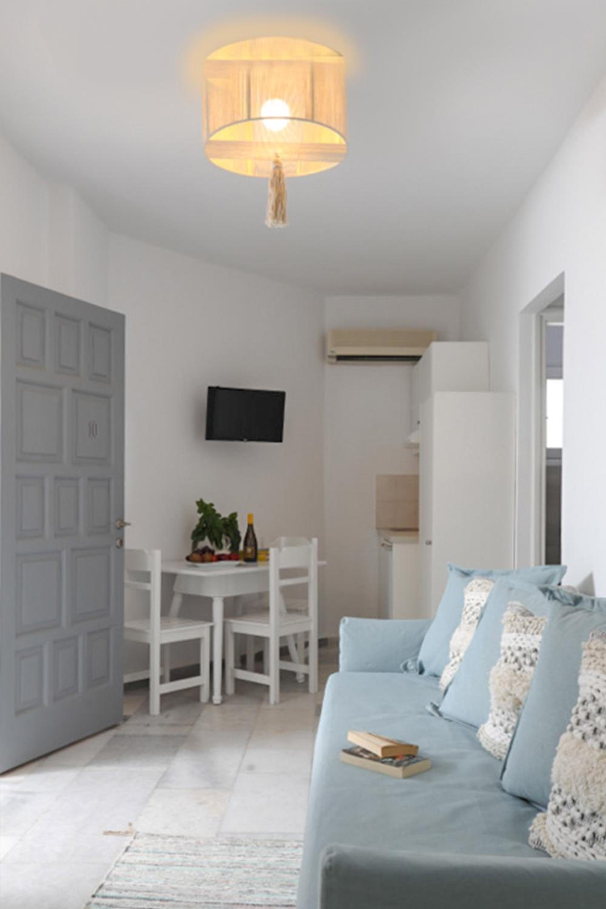 Family Apartment Semi-Basement (4 Adults) - Photo 10