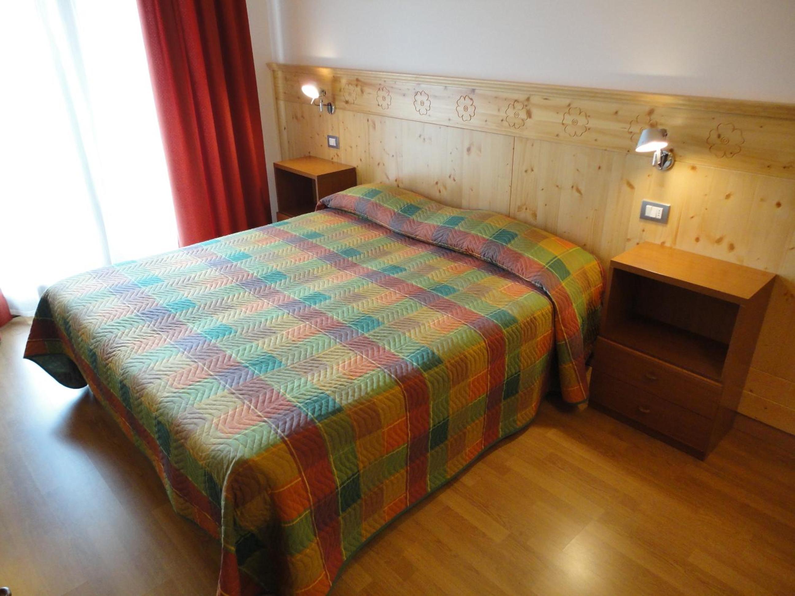 Double Room - Photo 8