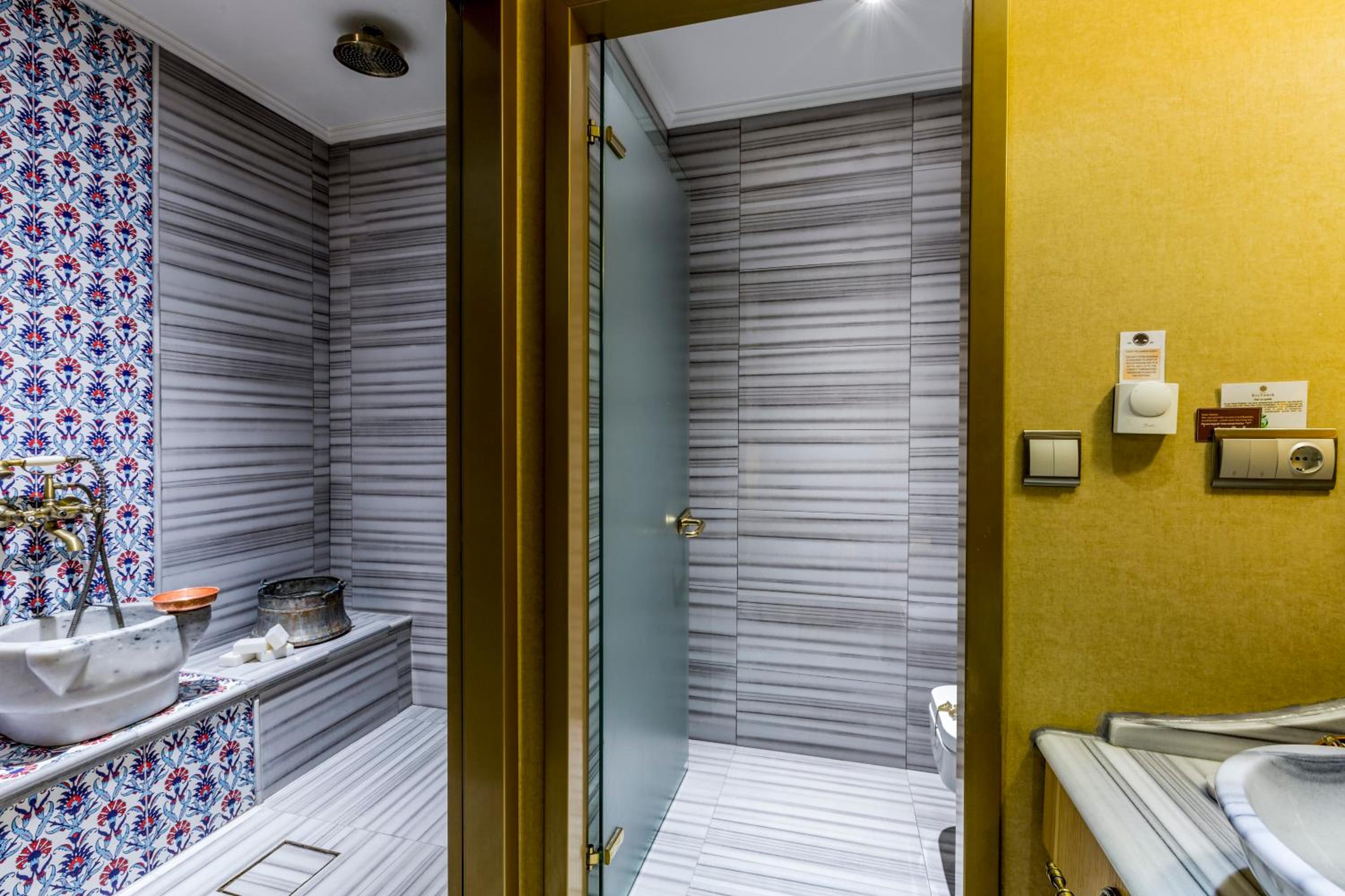 Suite with hammam photo 2