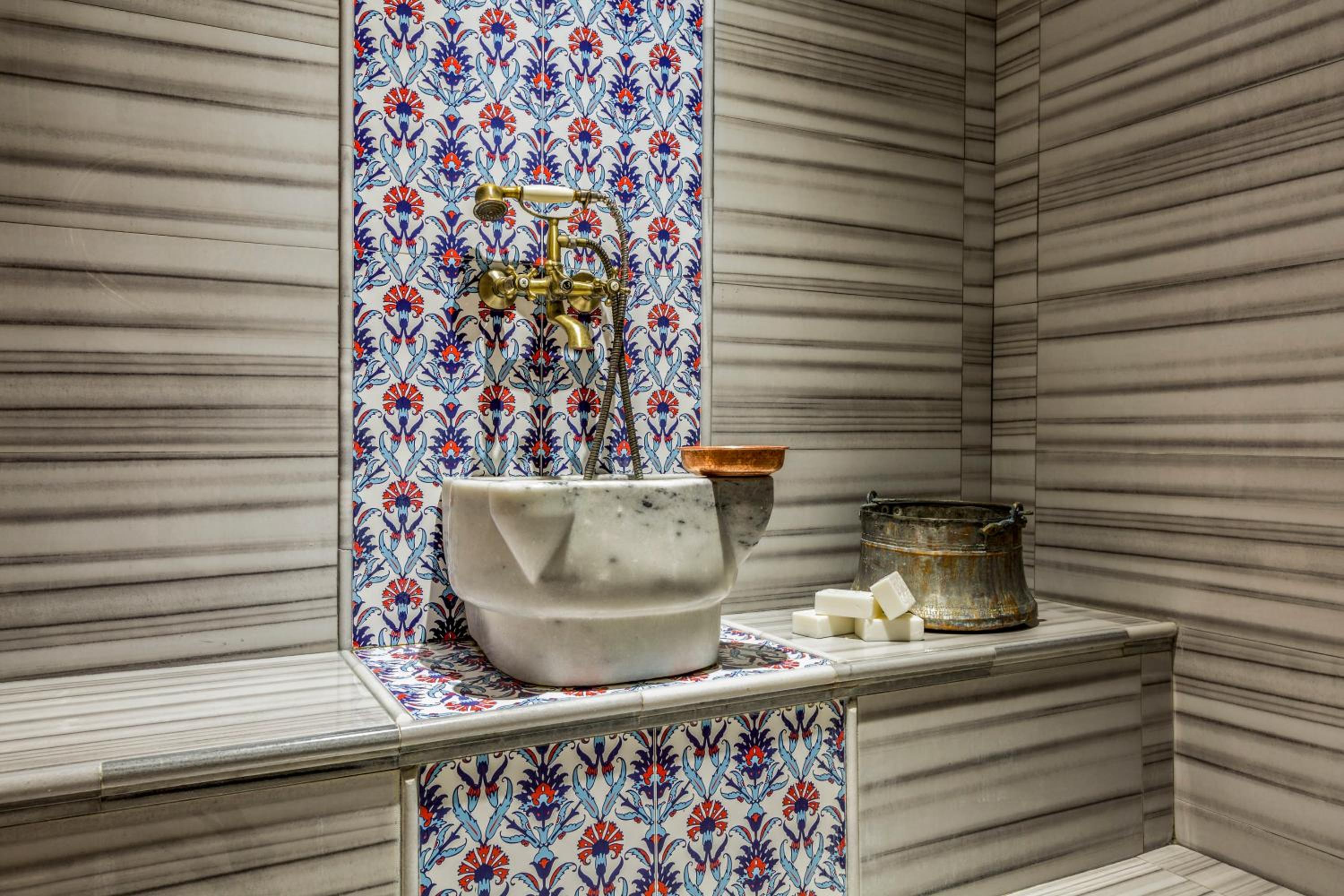Suite with hammam photo 3