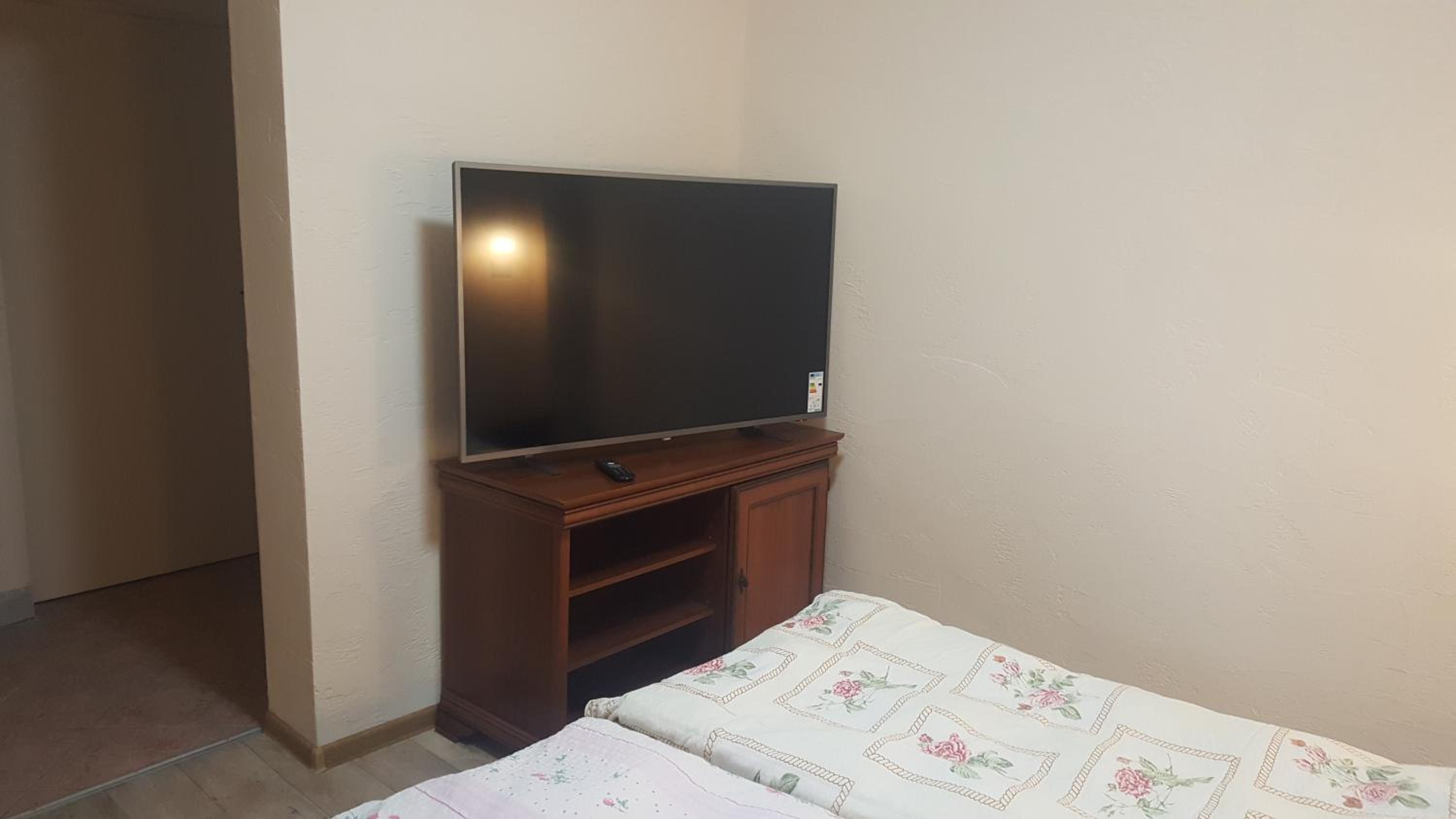 Double Room - Photo 3