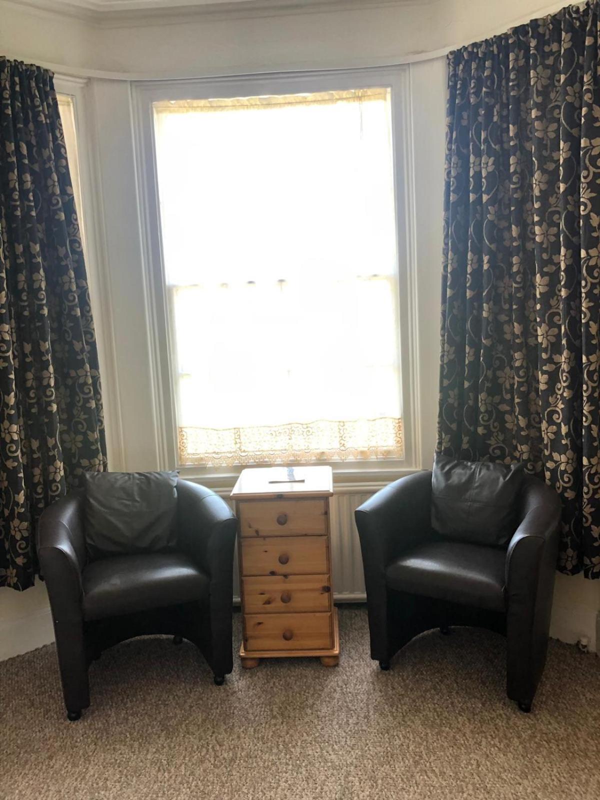 Twin Room photo 2